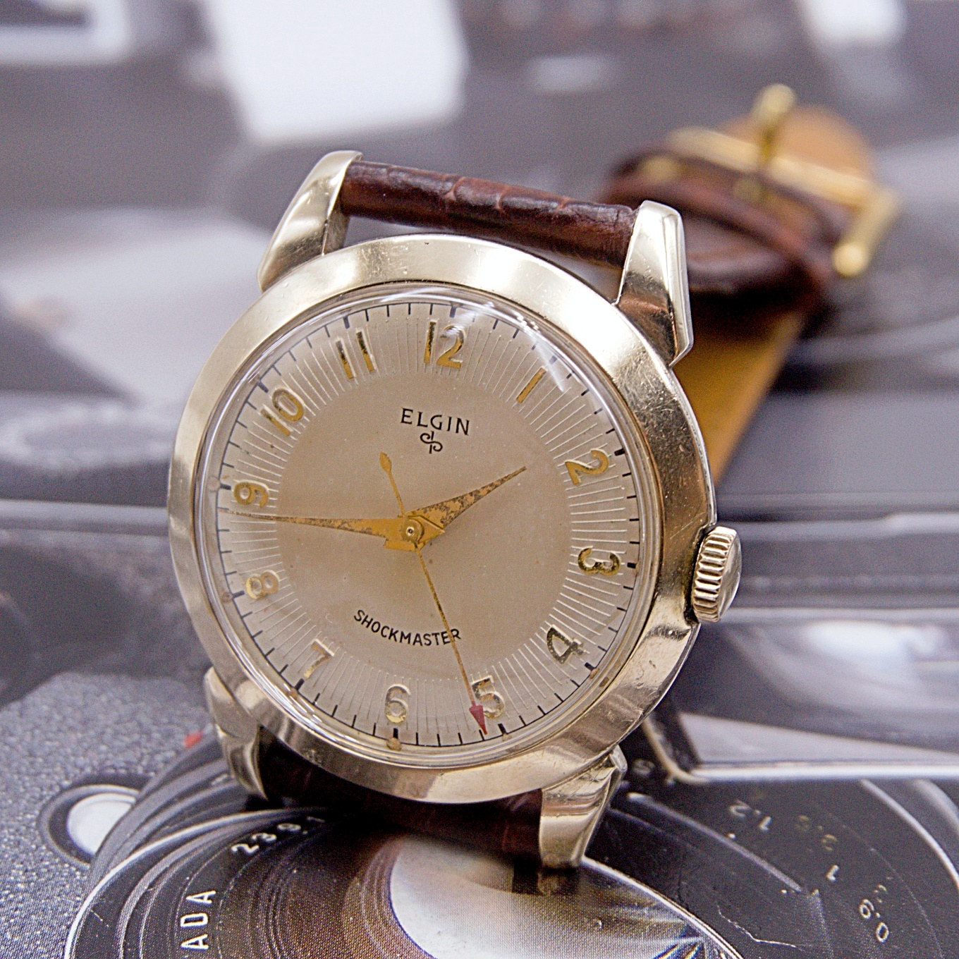 นาฬิกาเก่า ELGIN ไขลาน พร้อมกล่องเดิม