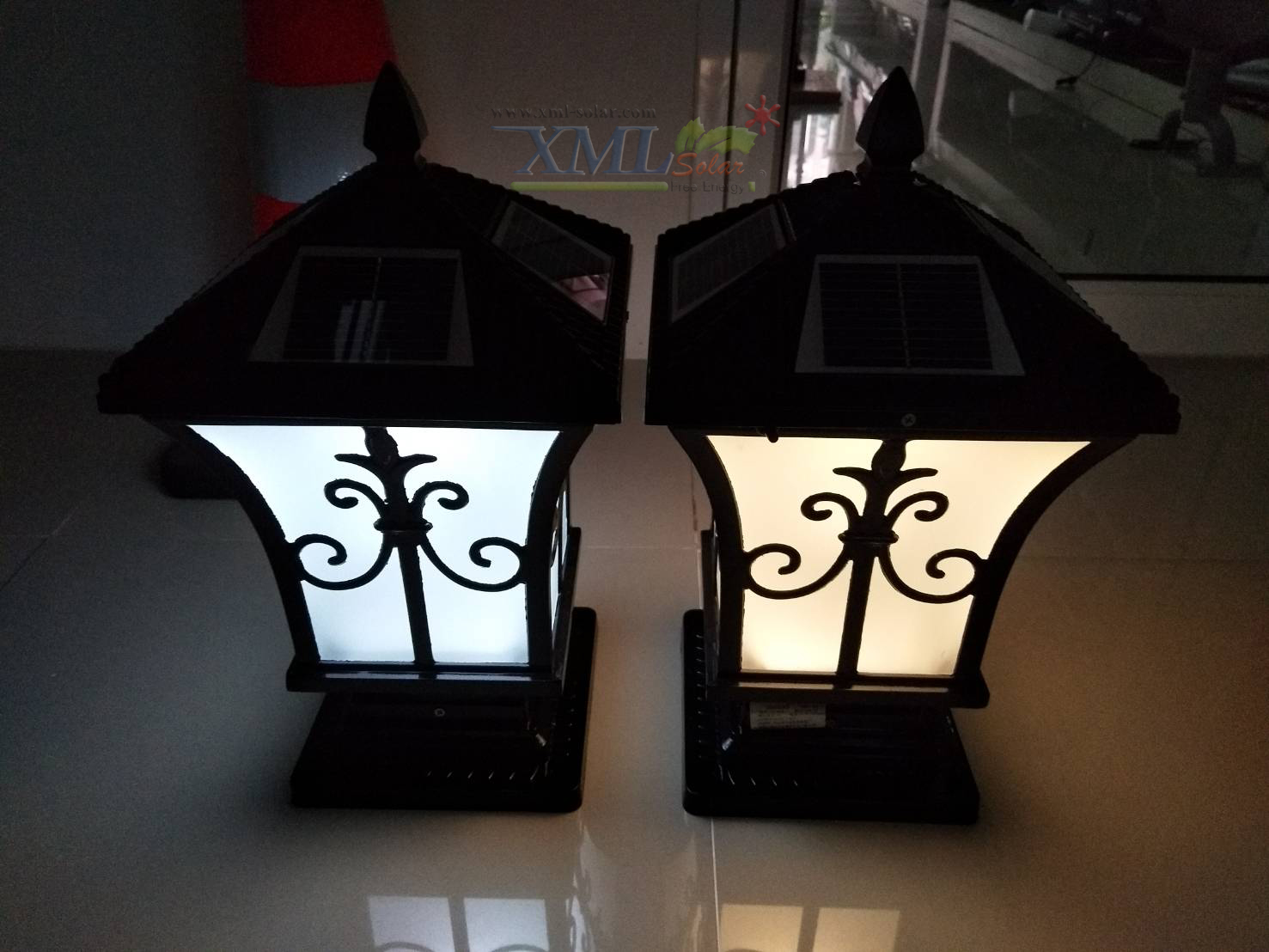 โคมไฟหัวเสาโซล่าเซลล์ + AC ทรง Grand เเบบที่ 2 (สีดำ) (เเสง : ขาว + เหลืองวอมไวท์) (45 cm.)