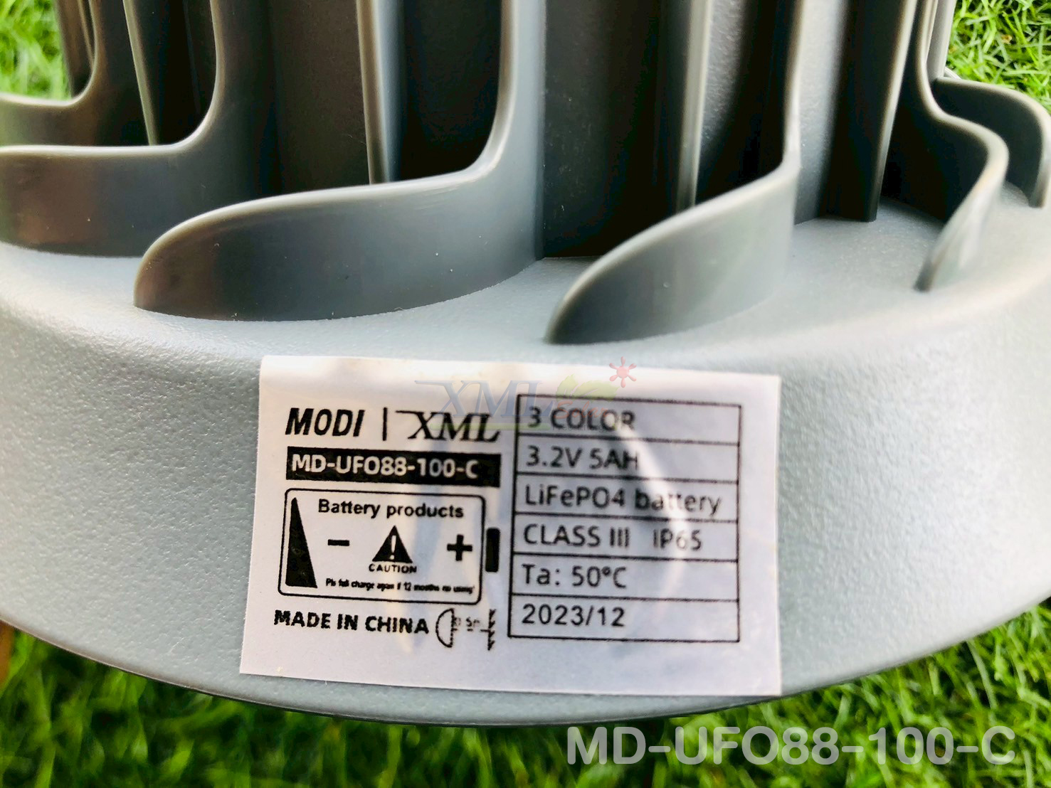 โคมไฟโซล่าเซลล์ ติดเพดาน MD-UFO88 รุ่น C (เปิดได้ 3 แสง)