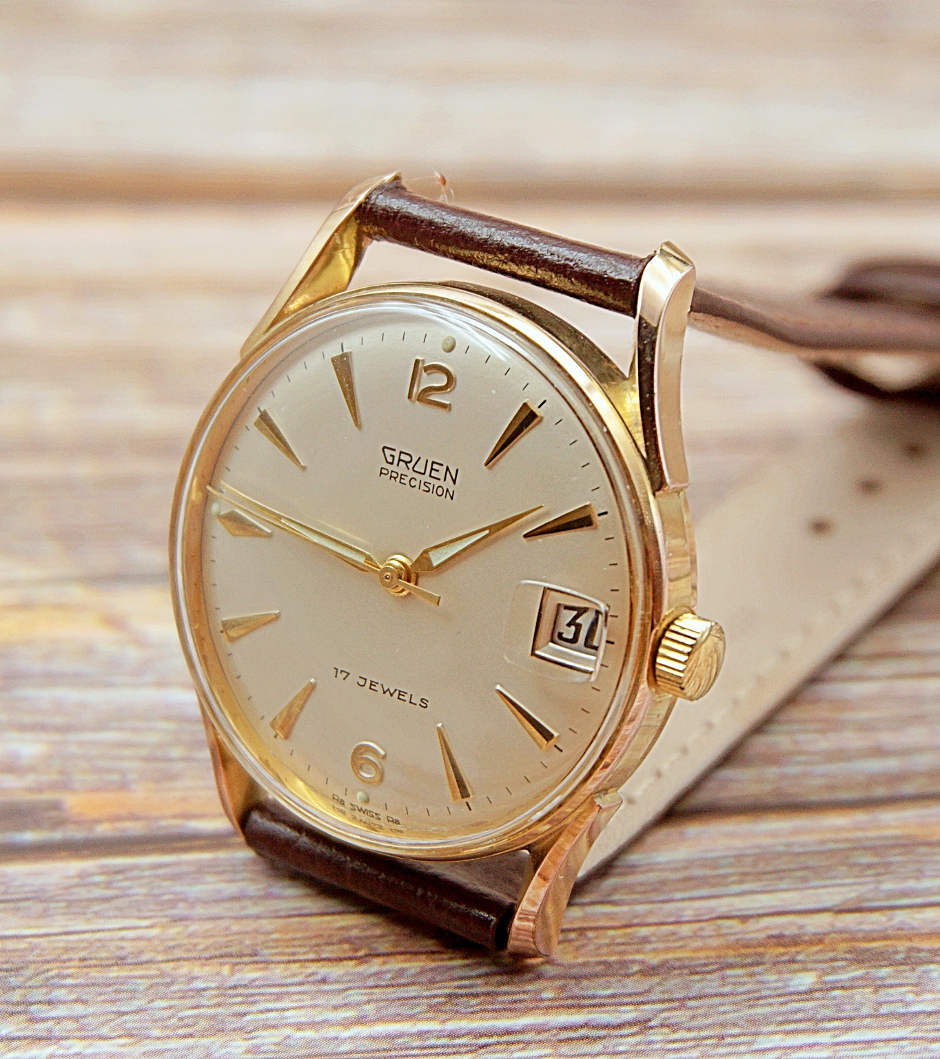 นาฬิกาเก่า GRUEN ไขลาน