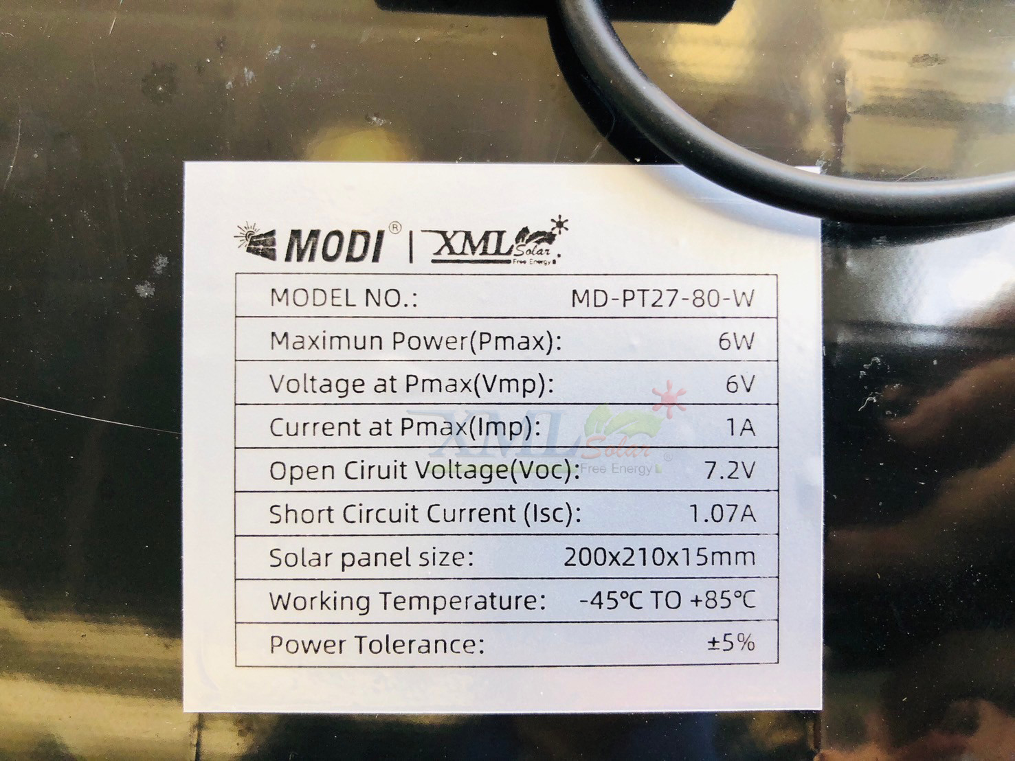 ไฟสปอตไลท์โซล่าเซลล์ รุ่น MD-PT27 (แสง : ขาว) แถมฟรี!! ไฟโซล่าเซลล์แบบพกพา รุ่น MD-EWL01-A