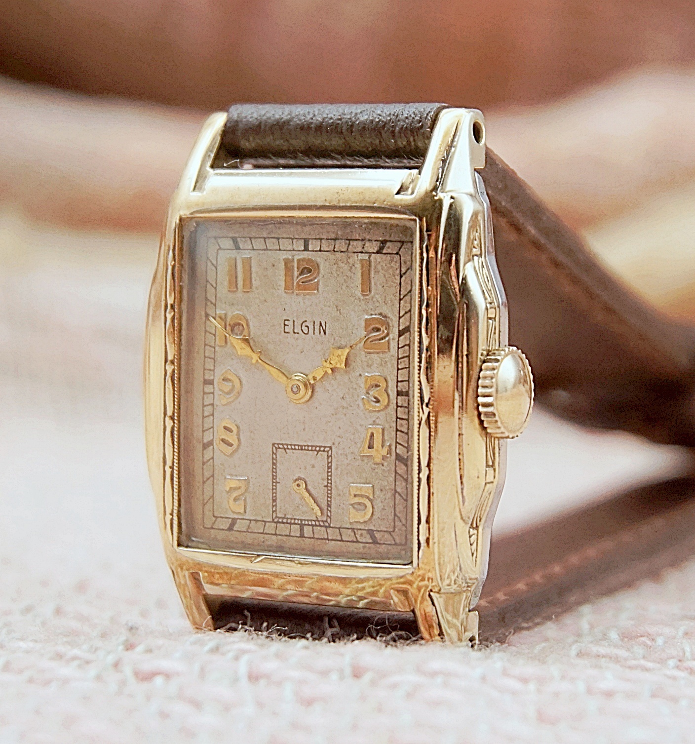 นาฬิกาเก่า ELGIN ไขลานสองเข็มครึ่ง