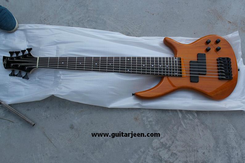 H&S 7 Strings Bass