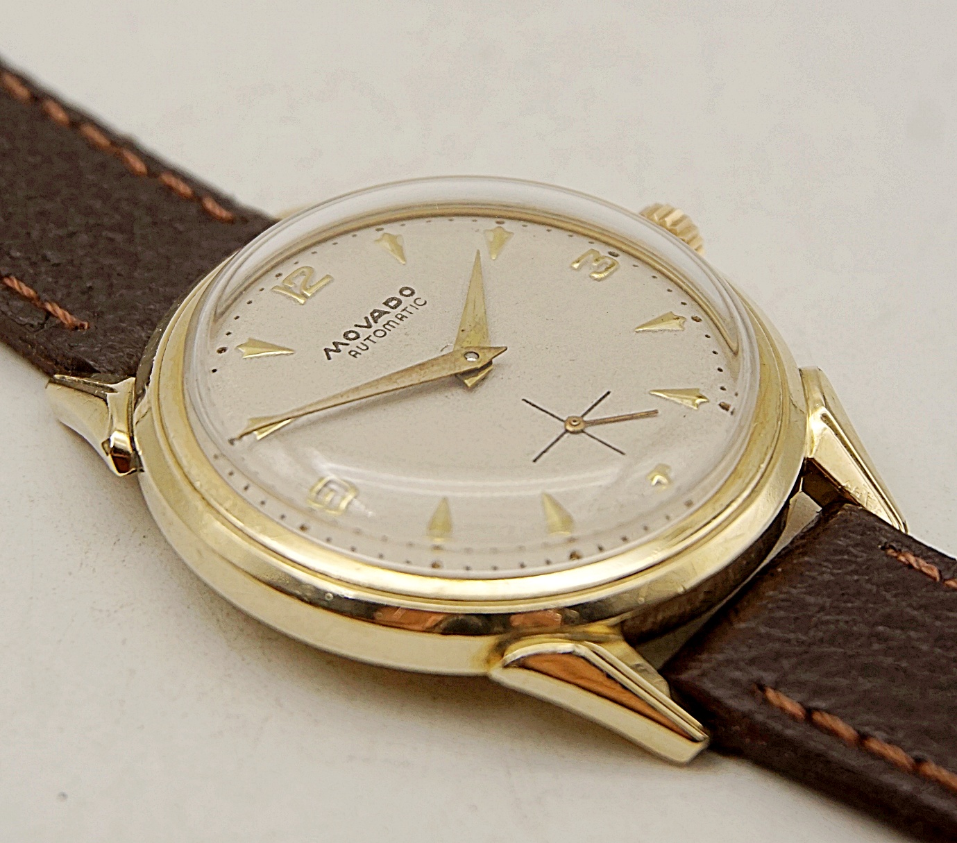 นาฬิกาเก่า MOVADO ออโตเมติกครึ่งรอบ