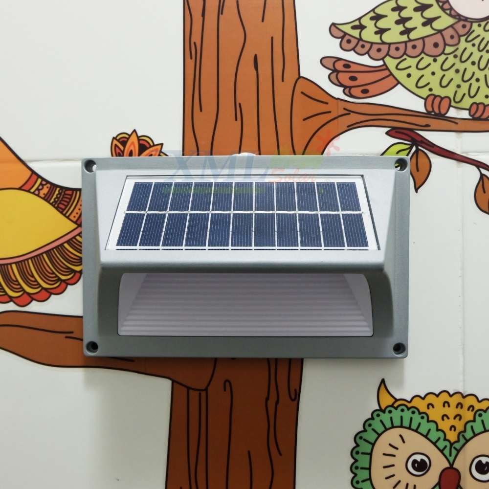 ไฟบันไดโซล่าเซลล์ ทรงสี่เหลี่ยม 5 SMD LED