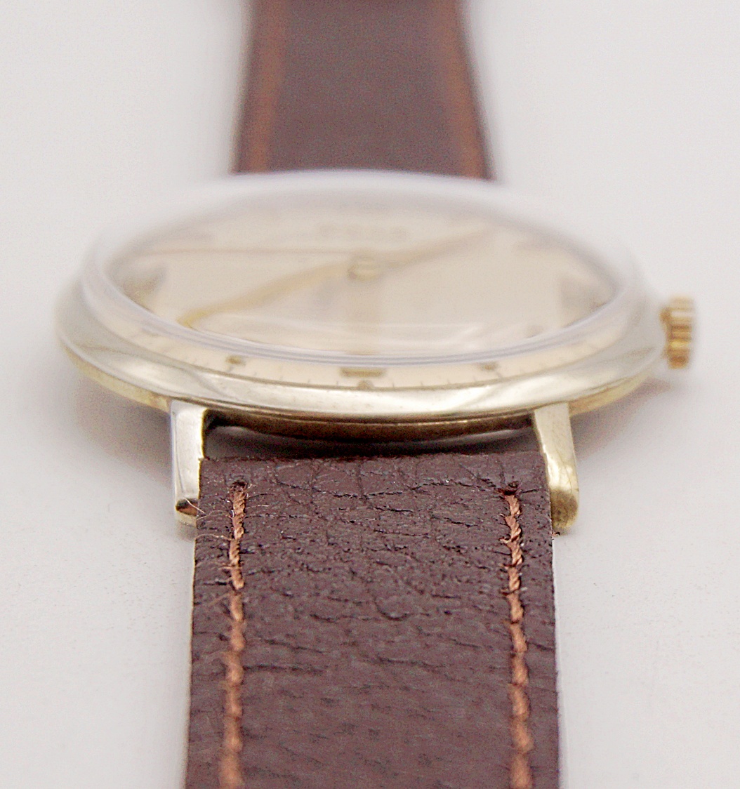 นาฬิกาเก่า DOXA ไขลาน