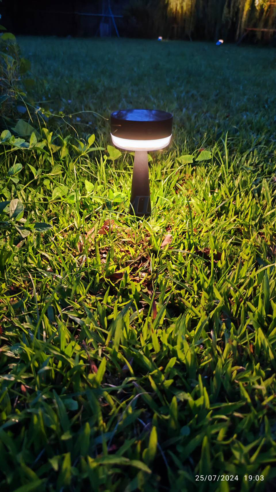 โคมไฟปักสนามโซล่าเซลล์ รุ่น MD-SSL04