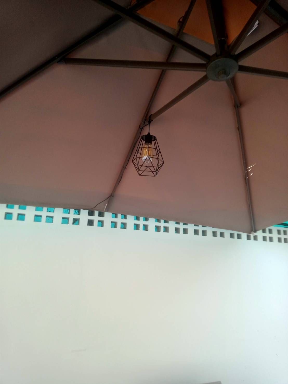 โคมไฟโซล่าเซลล์ ติดเพดาน รุ่น YL008-5A (แสง : เหลืองวอมไวท์)