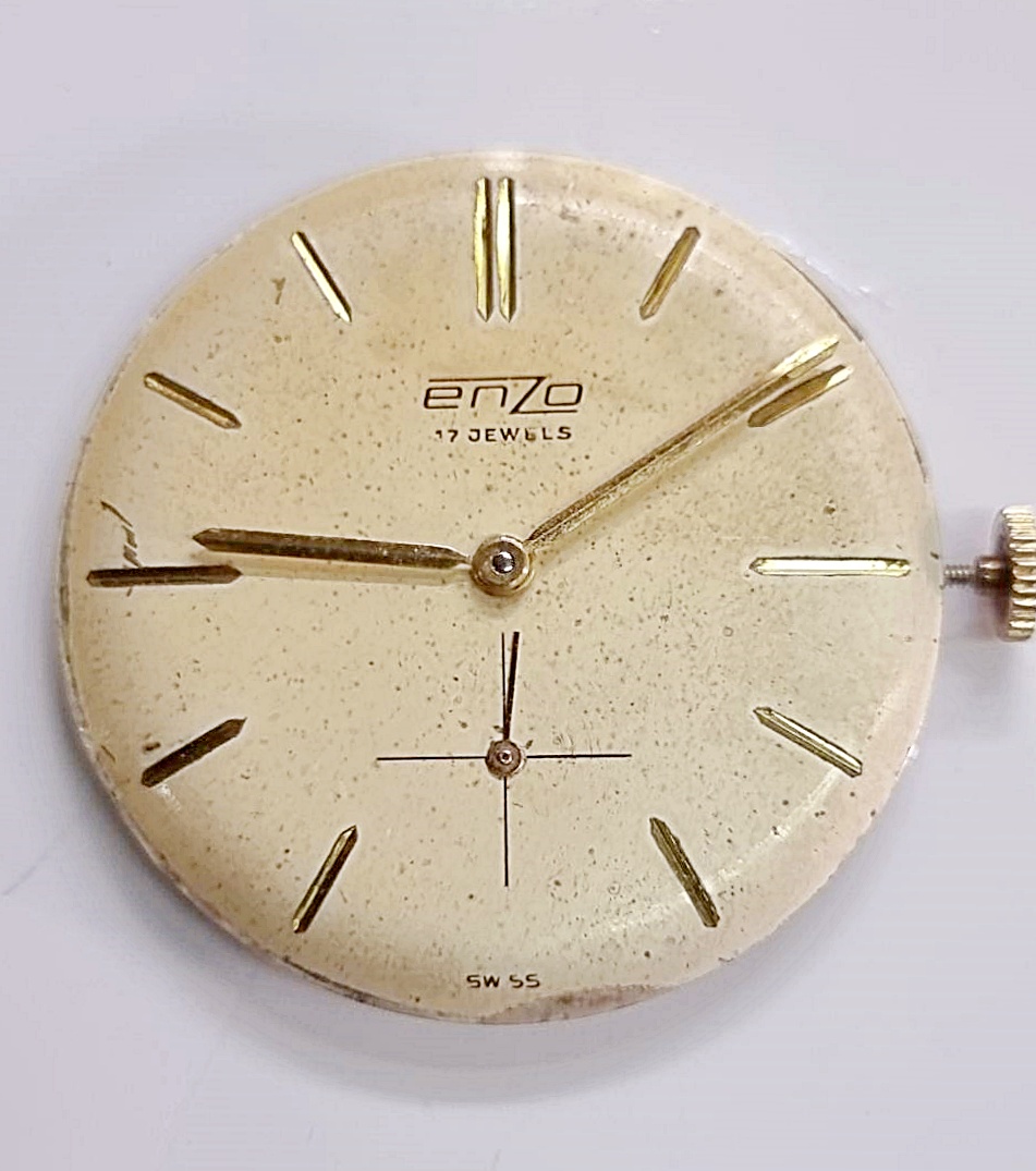 นาฬิกาเก่า ENZO ไขลานสองเข็มครึ่ง