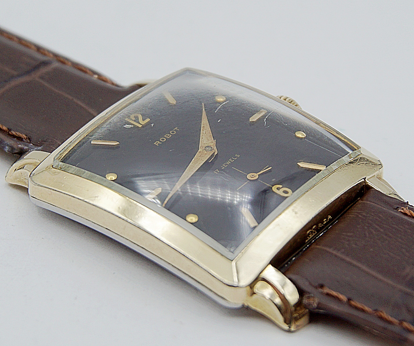 นาฬิกาเก่า ROBOT ไขลาน