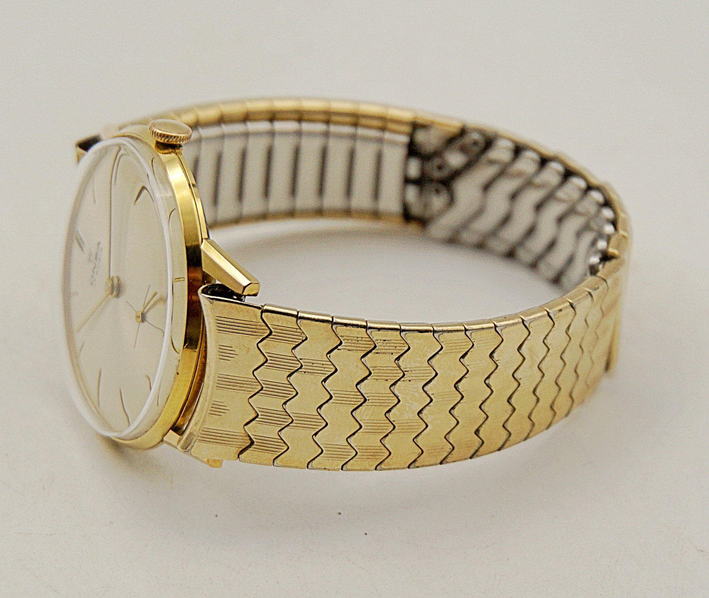 นาฬิกาเก่า ONSA ไขลานสองเข็มครึ่ง