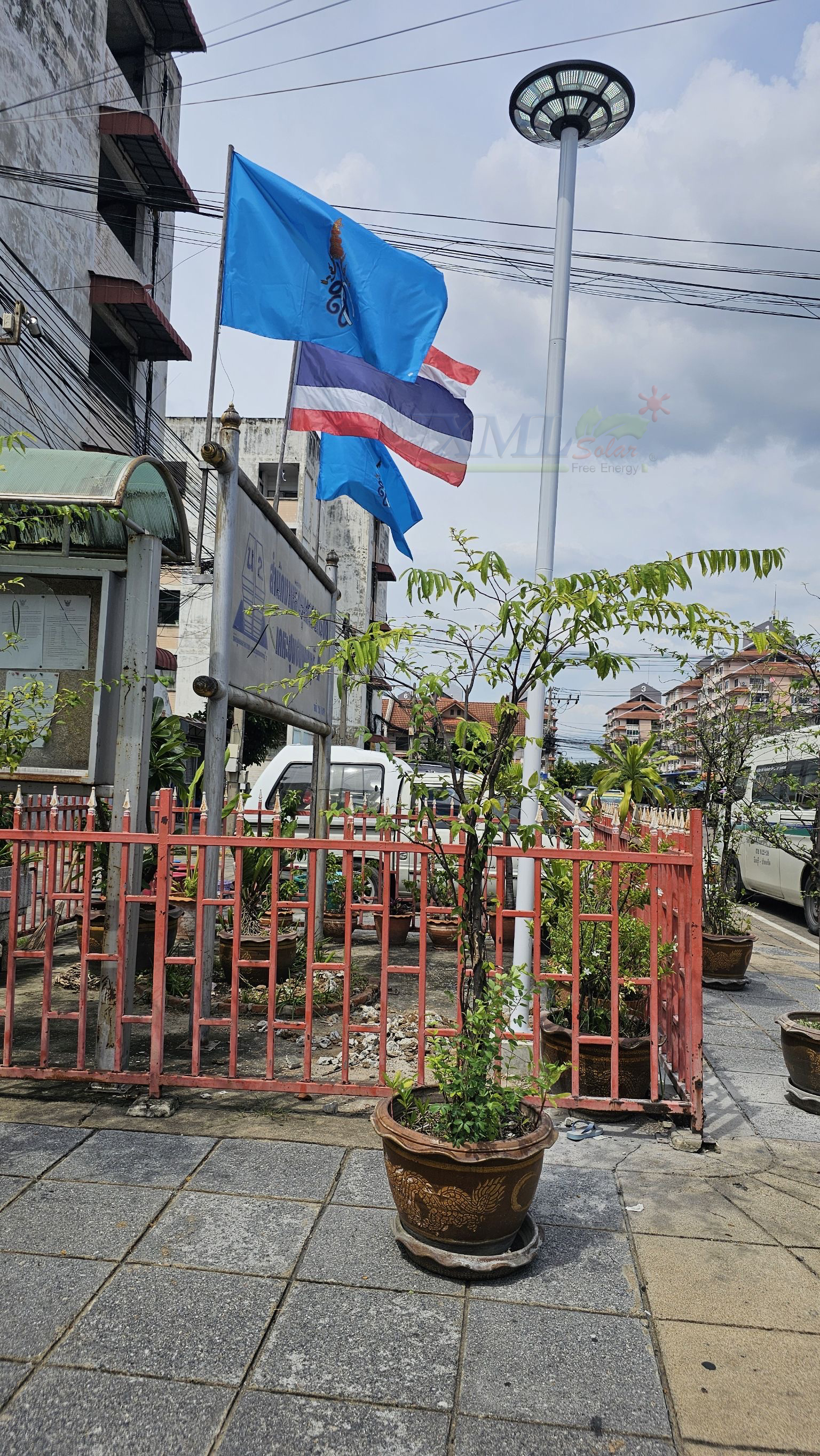 เสาไฟสนาม เหล็กพ่นสีขาว สูง 4 เมตร (ปลาย 3 นิ้ว)