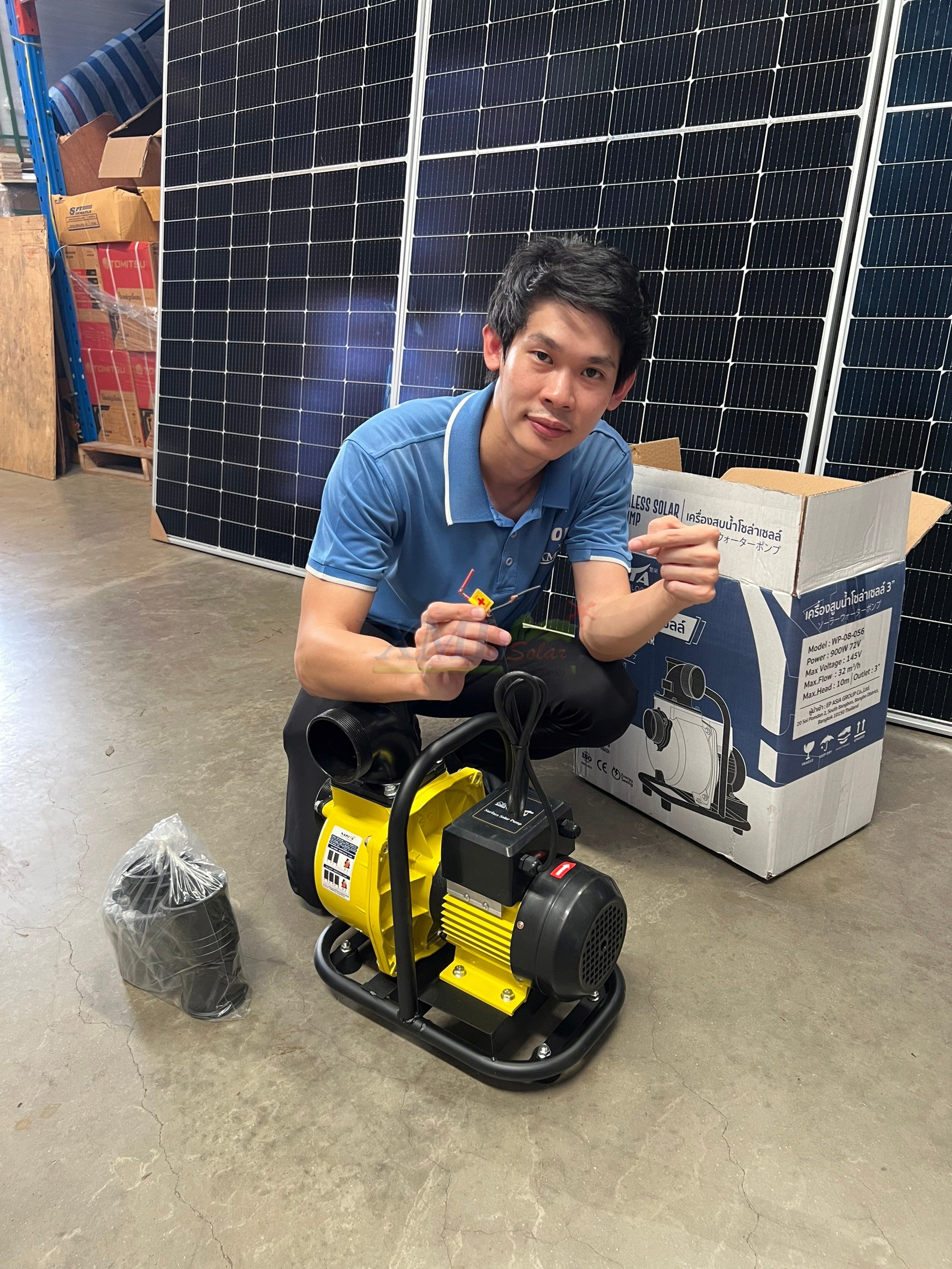 เครื่องสูบน้ำโซล่าเซลล์ (โข่งใหญ่) 900W / 72V. + เเผงโซล่าเซลล์ 580w (2 เเผง)