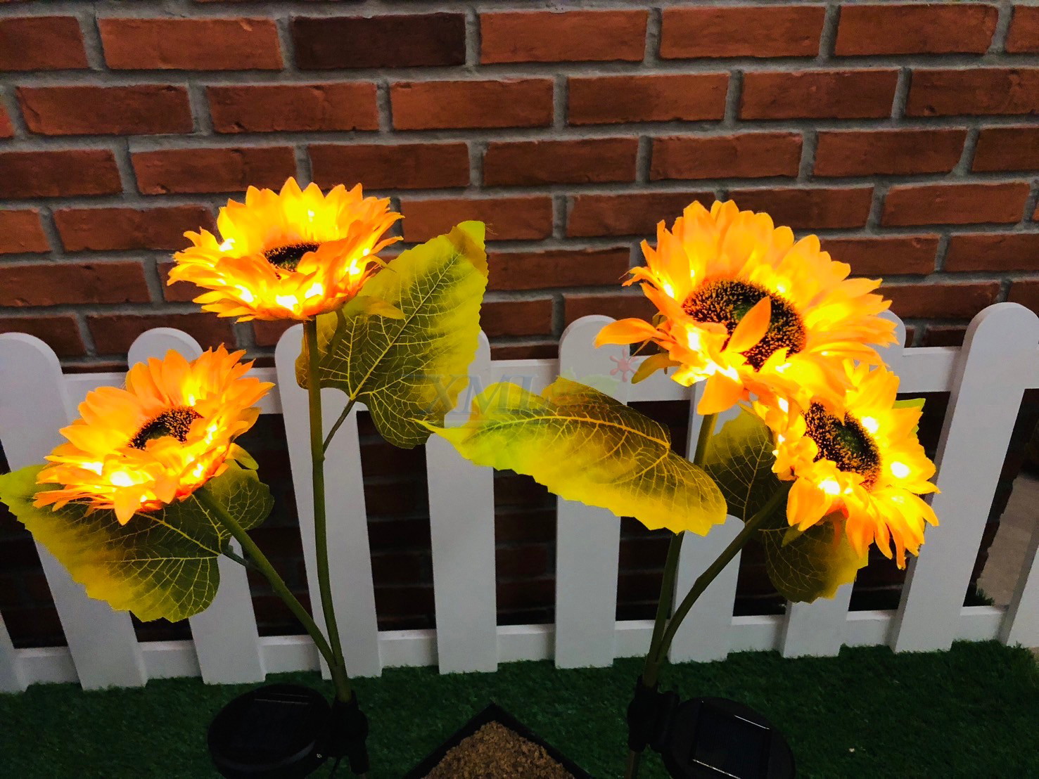 ไฟปักสนามโซล่าเซลล์ ทรงทานตะวัน 2 ดอก (แสง : เหลืองวอมไวท์)(1 แถม 1)