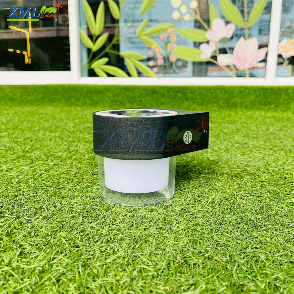 โคมไฟติดผนังโซล่าเซลล์ รุ่น XML-LSXML-168A