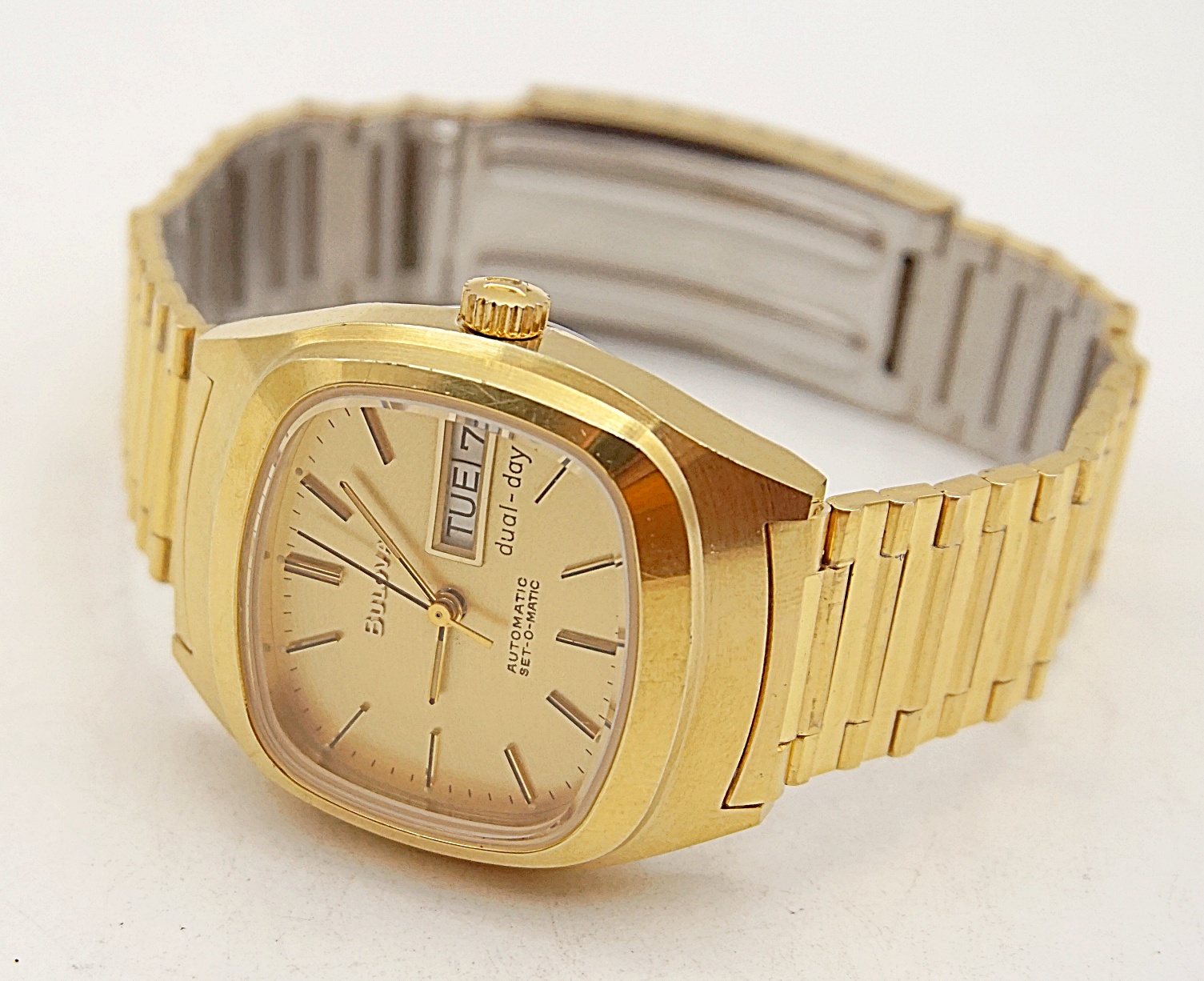 นาฬิกาเก่า BULOVA ออโตเมติก