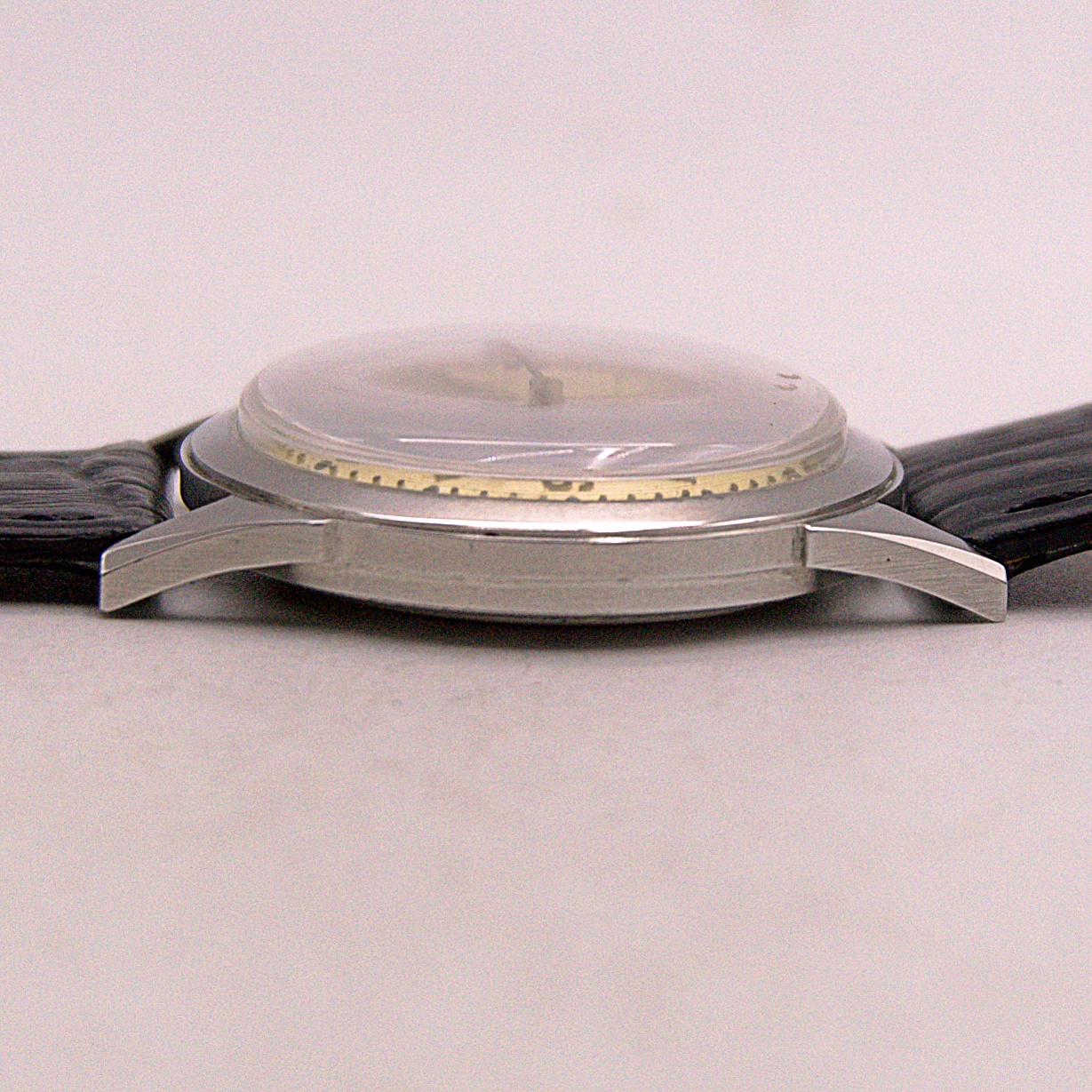 นาฬิกาเก่า LUCERNE ไขลาน