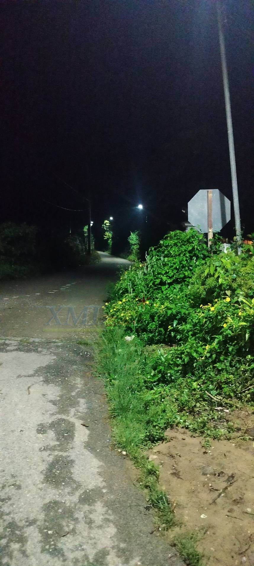 โคมไฟถนนโซล่าเซลล์ 400W รุ่น MD-SLT30-400W (แสง : ขาว)