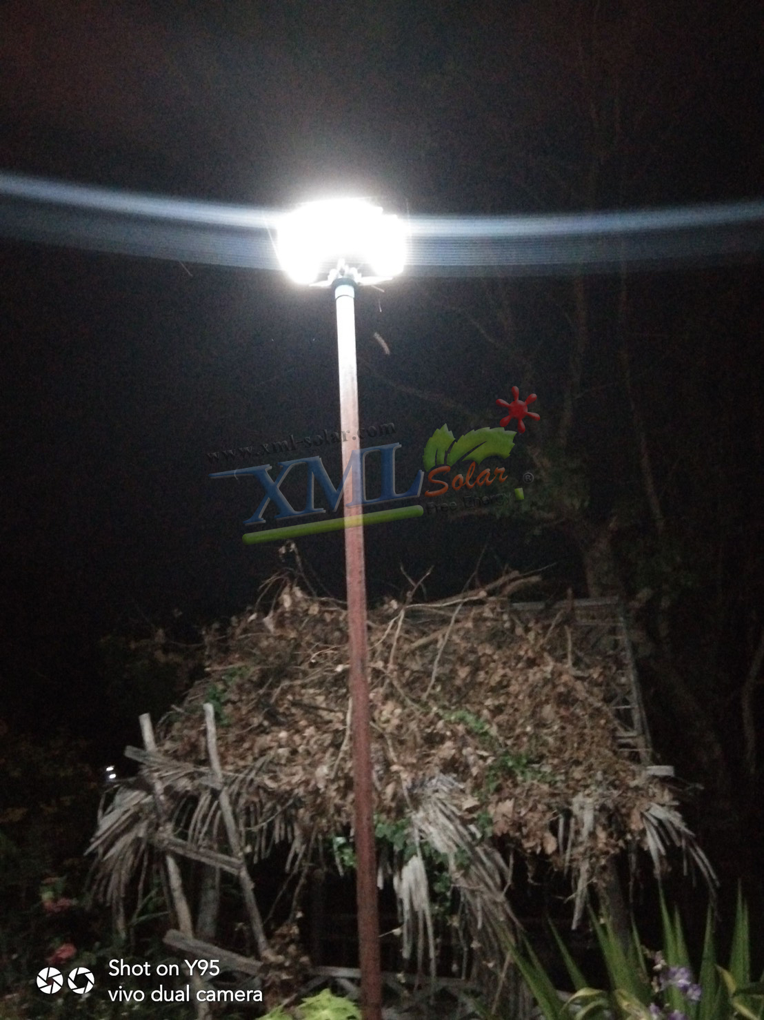 โคมไฟ UFO ทรงสี่เหลี่ยม รุ่น Modi x XML + ระบบ Motion รุ่น 300w (เปิดได้ 3 แสง)