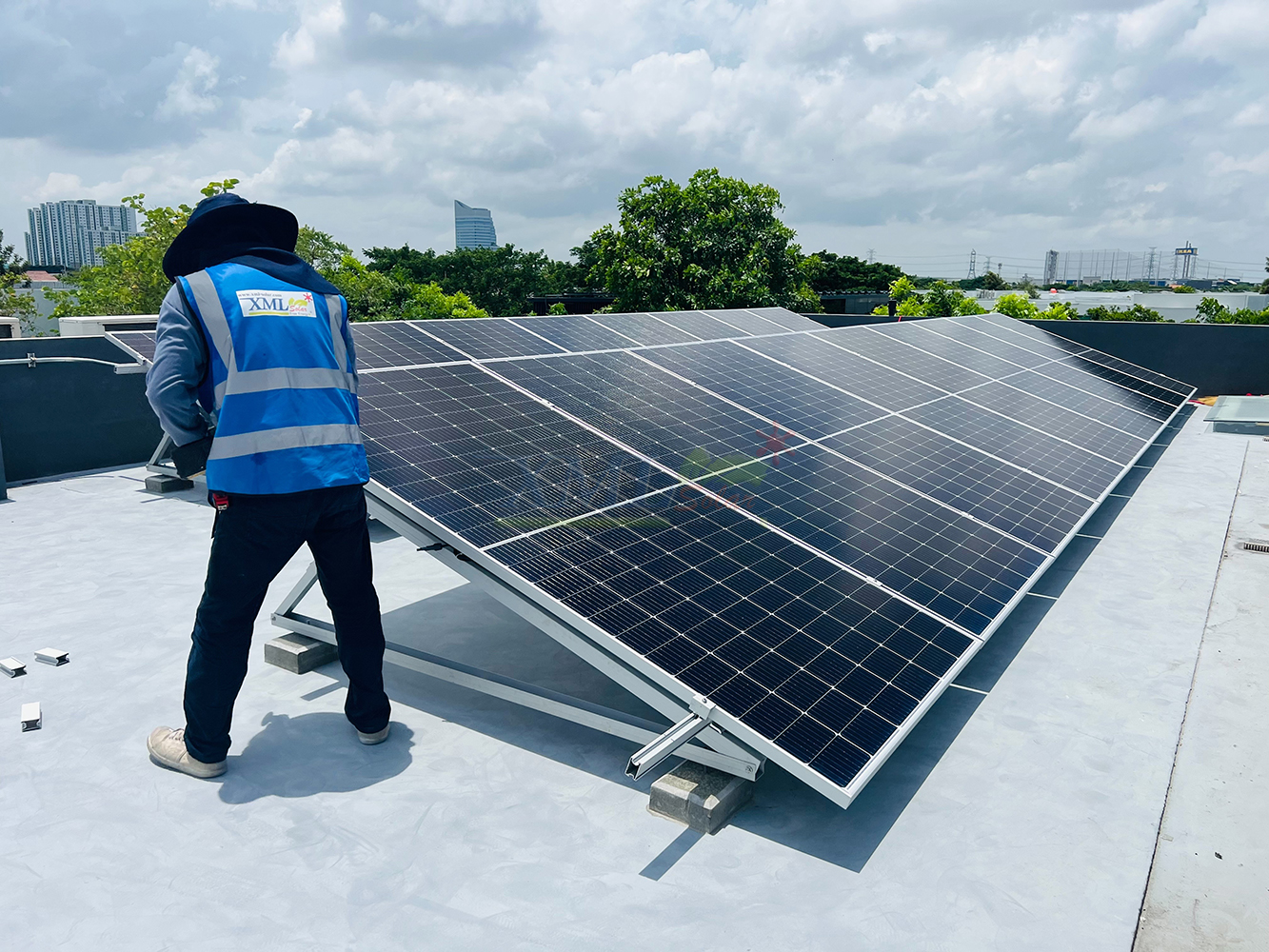 ระบบโซล่าเซลล์ติดหลังคา Enphase Solar Rooftop ขนาด 100.40 KW (ON-GRID) 3 Phase พร้อมติดตั้ง