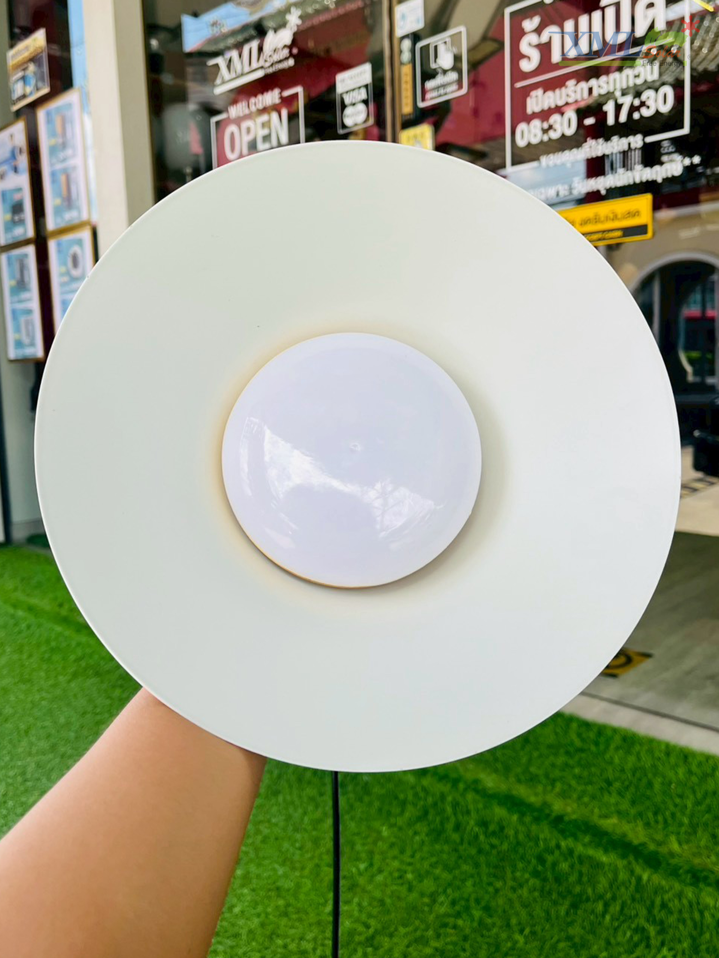 โคมไฟโซล่าเซลล์ ติดเพดาน รุ่น LSXML-241-A (เปิดได้ 2 แสง)