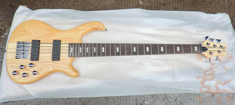 Eagle Basses 5 Strings Active