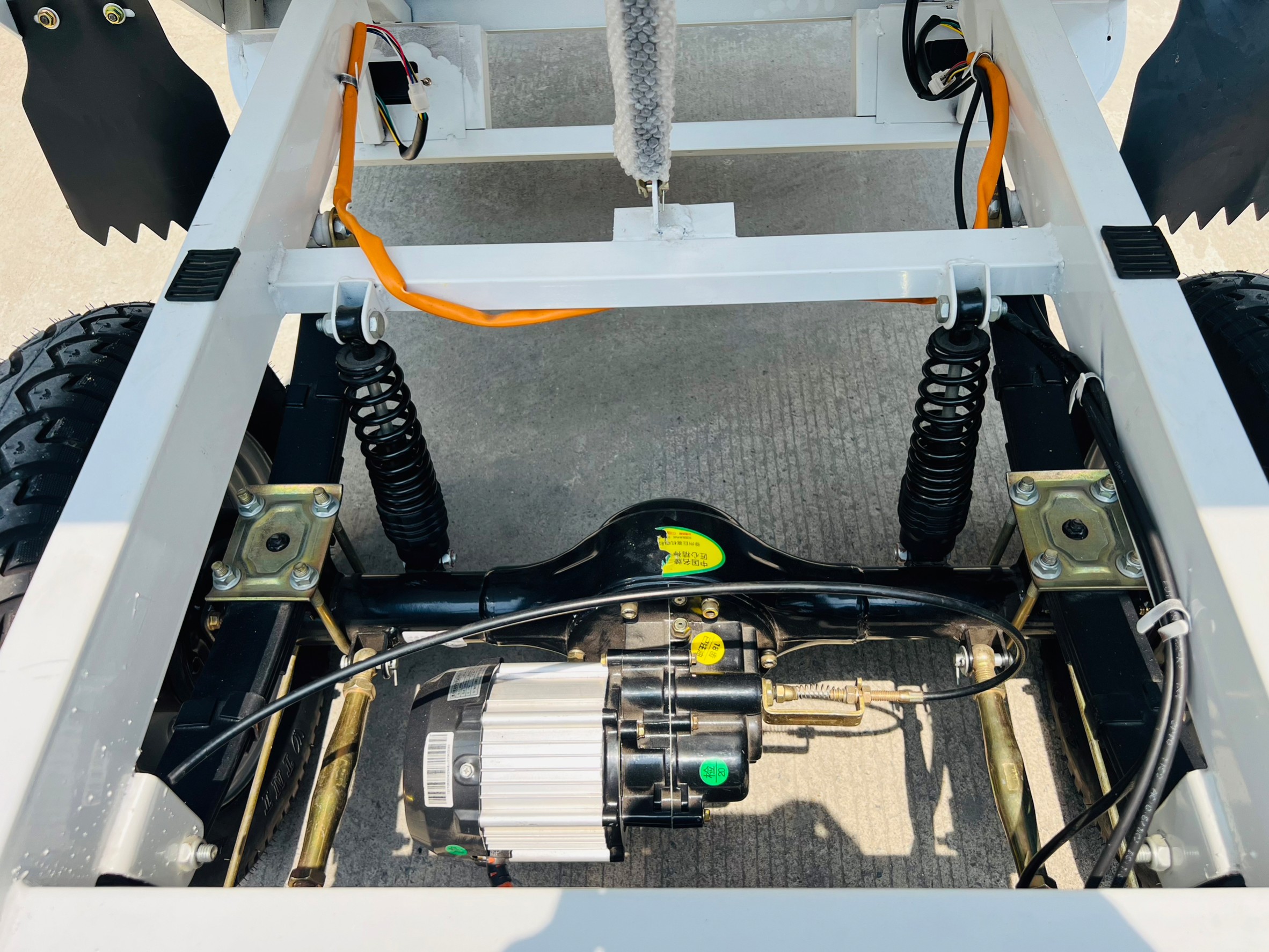 รถกระบะ 3 ล้อ โซล่าเซลล์