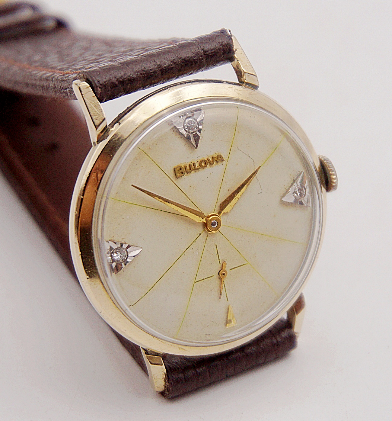 นาฬิกาเก่า BULOVA ไขลานสองเข็มครึ่ง