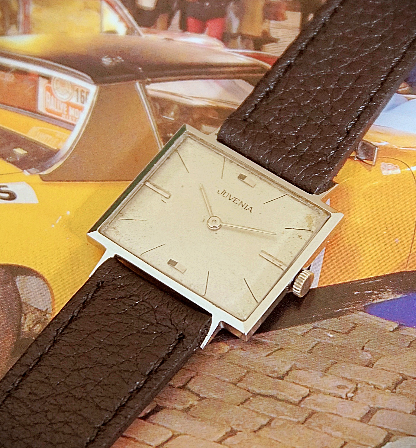 นาฬิกาเก่า JUVENIA ไขลาน