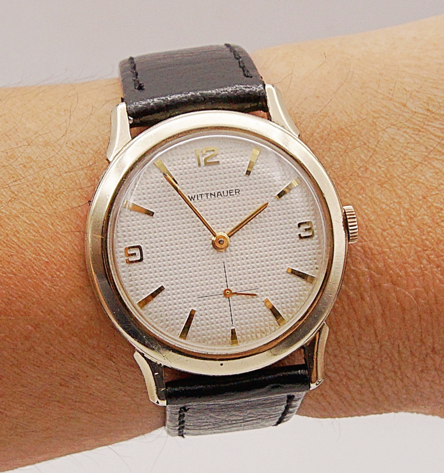 นาฬิกาเก่า WITTNAUER BY LONGINES ไขลานสองเข็มครึ่ง