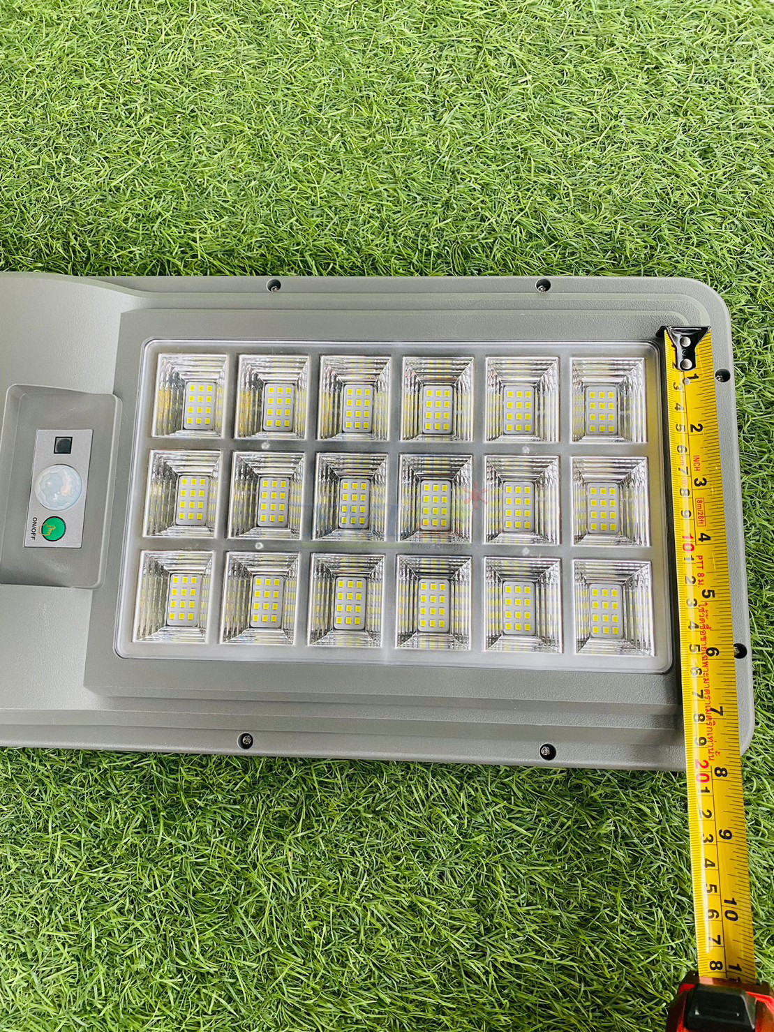 โคมไฟถนนโซล่าเซลล์ XML-Solar 200W (แสง : ขาว)(สว่างค้าง)