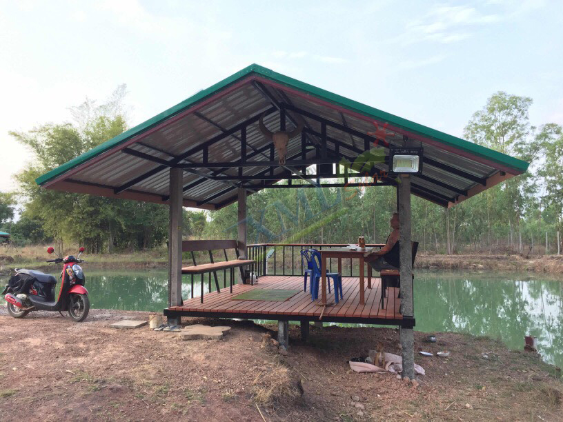 สปอร์ตไลท์โซล่าเซลล์ 300 W. รุ่นใหม่ JD8300L (แสง : เหลืองวอมไวท์) สำเนา