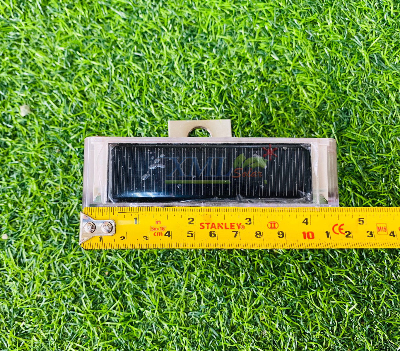 ไฟกระพริบเตือนทางเเยก ขอบทางโซล่าเซลล์ 7 LED สีแดง (แสง:เหลืองกระพริบ)