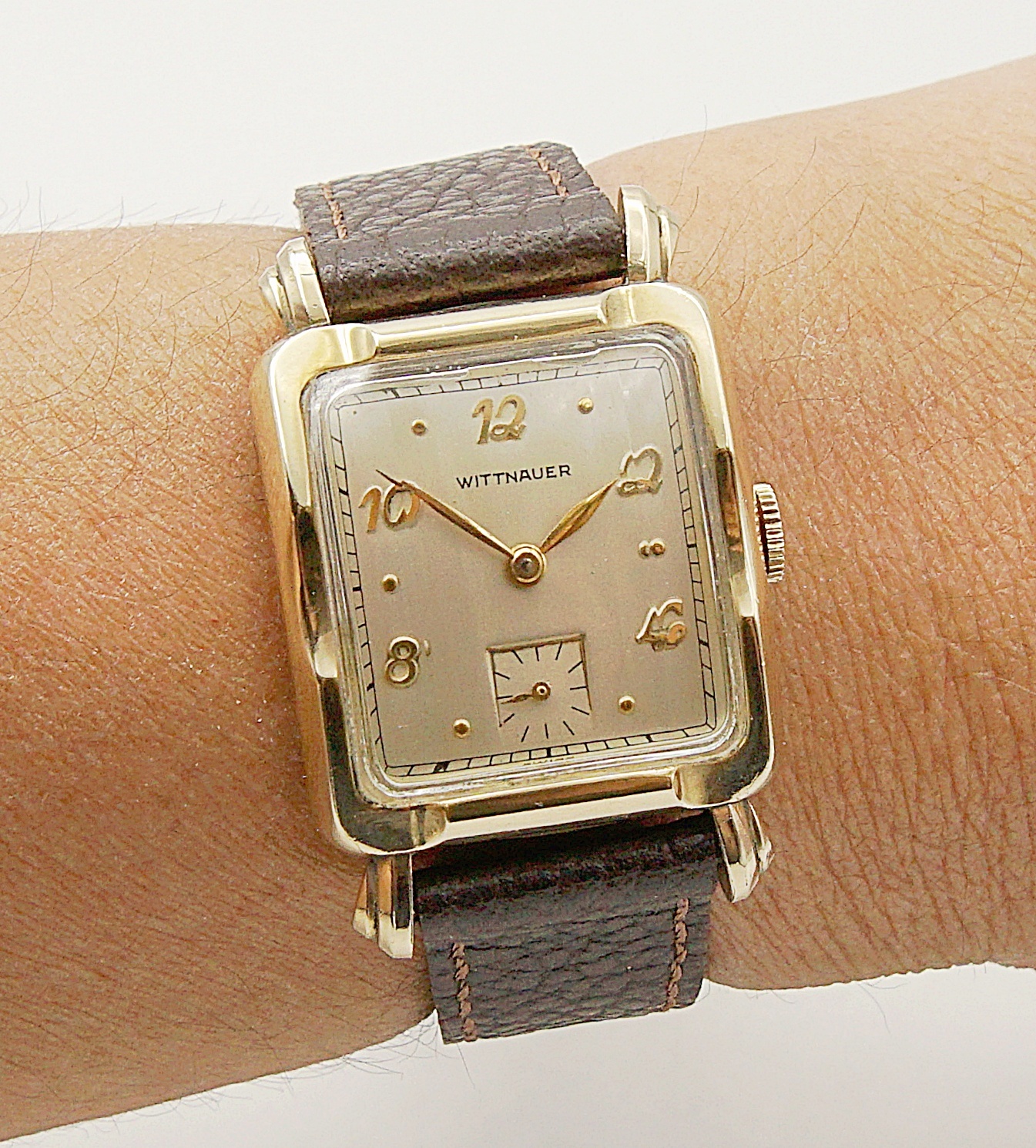 นาฬิกาเก่า WITTNAUER BY LONGINES ไขลานสองเข็มครึ่ง