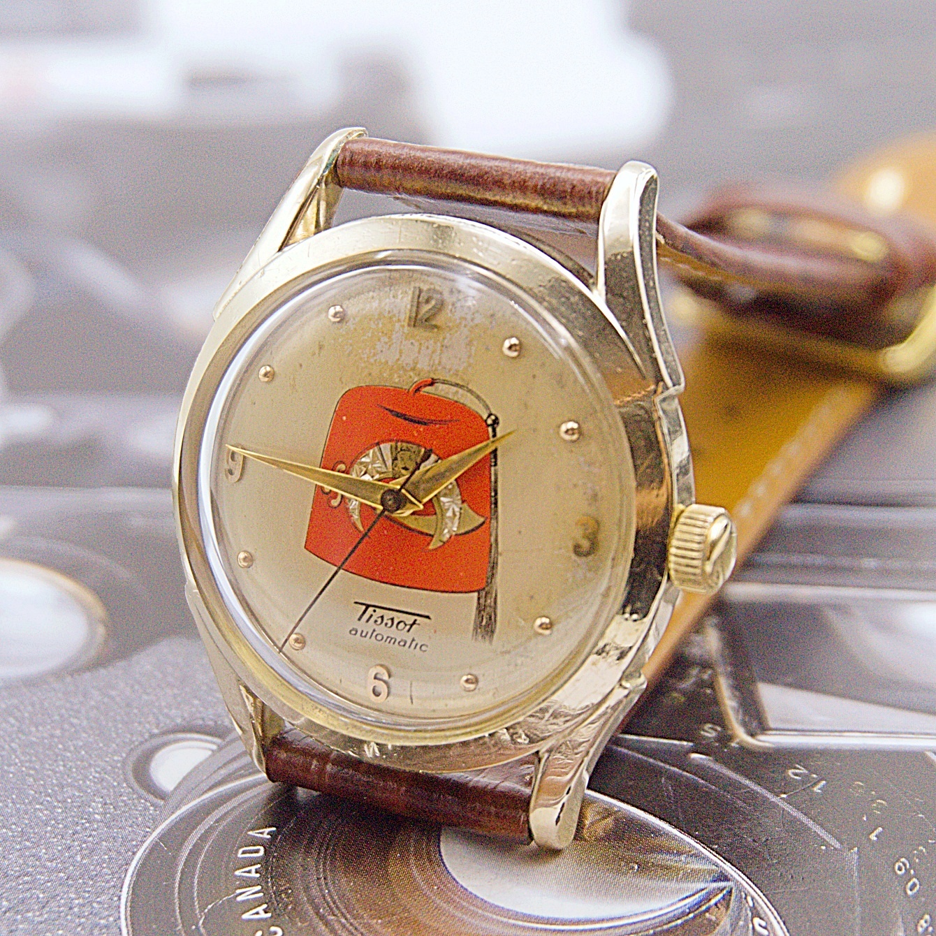 นาฬิกาเก่า TISSOT ออโตเมติกครึ่งรอบ