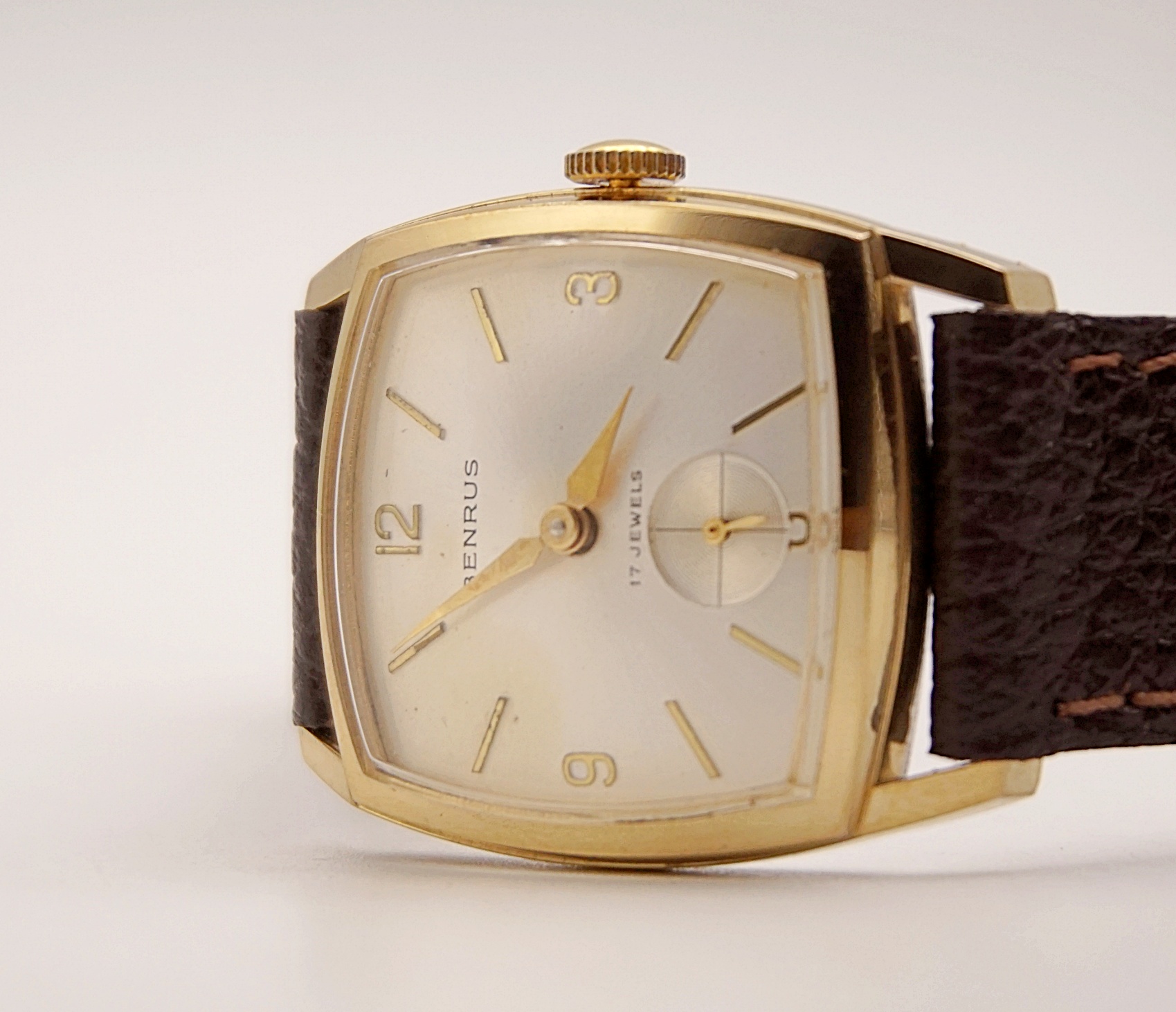 นาฬิกาเก่า BENRUS ไขลานสองเข็มครึ่ง