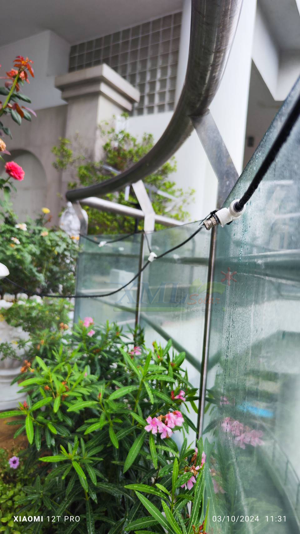 ชุดพ่นหมอก รดน้ำต้นไม้อัจฉริยะ คอนโทรลผ่านมือถือได้ (wifi) + แผงโซล่าเซลล์ 50W