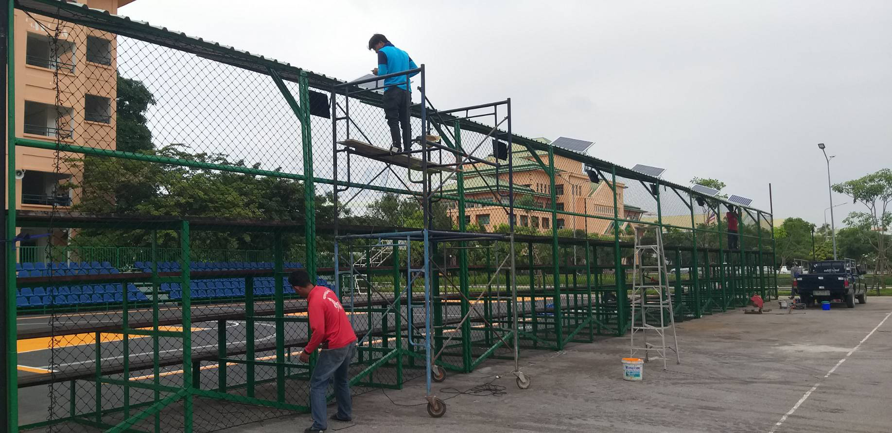 สปอร์ตไลท์โซล่าเซลล์ 1000 W. รุ่นใหม่ JD81000L (แสง : ขาว)