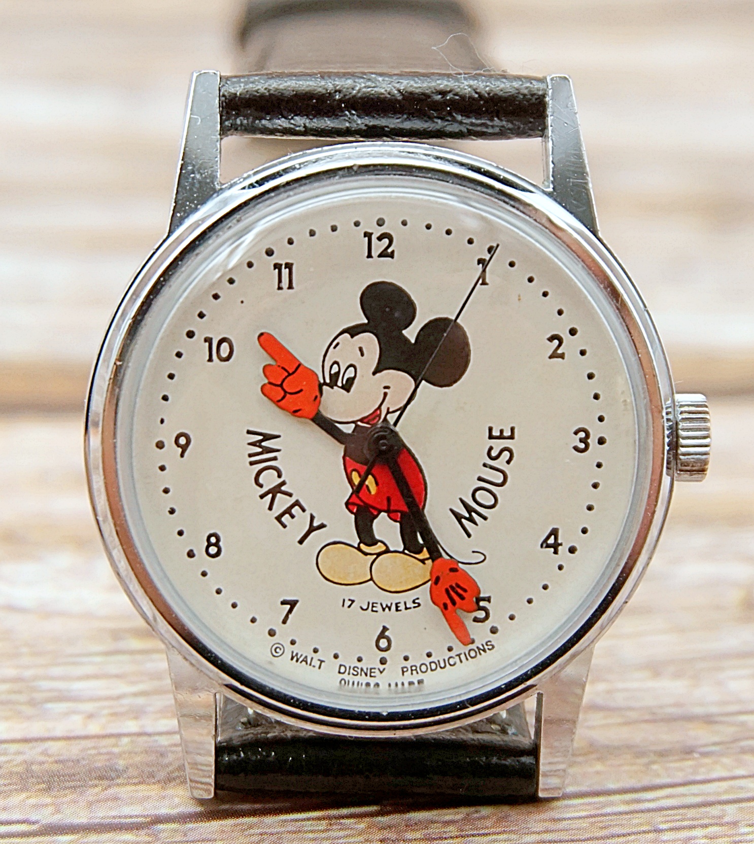 นาฬิกาเก่า MICKEY MOUSE ไขลาน