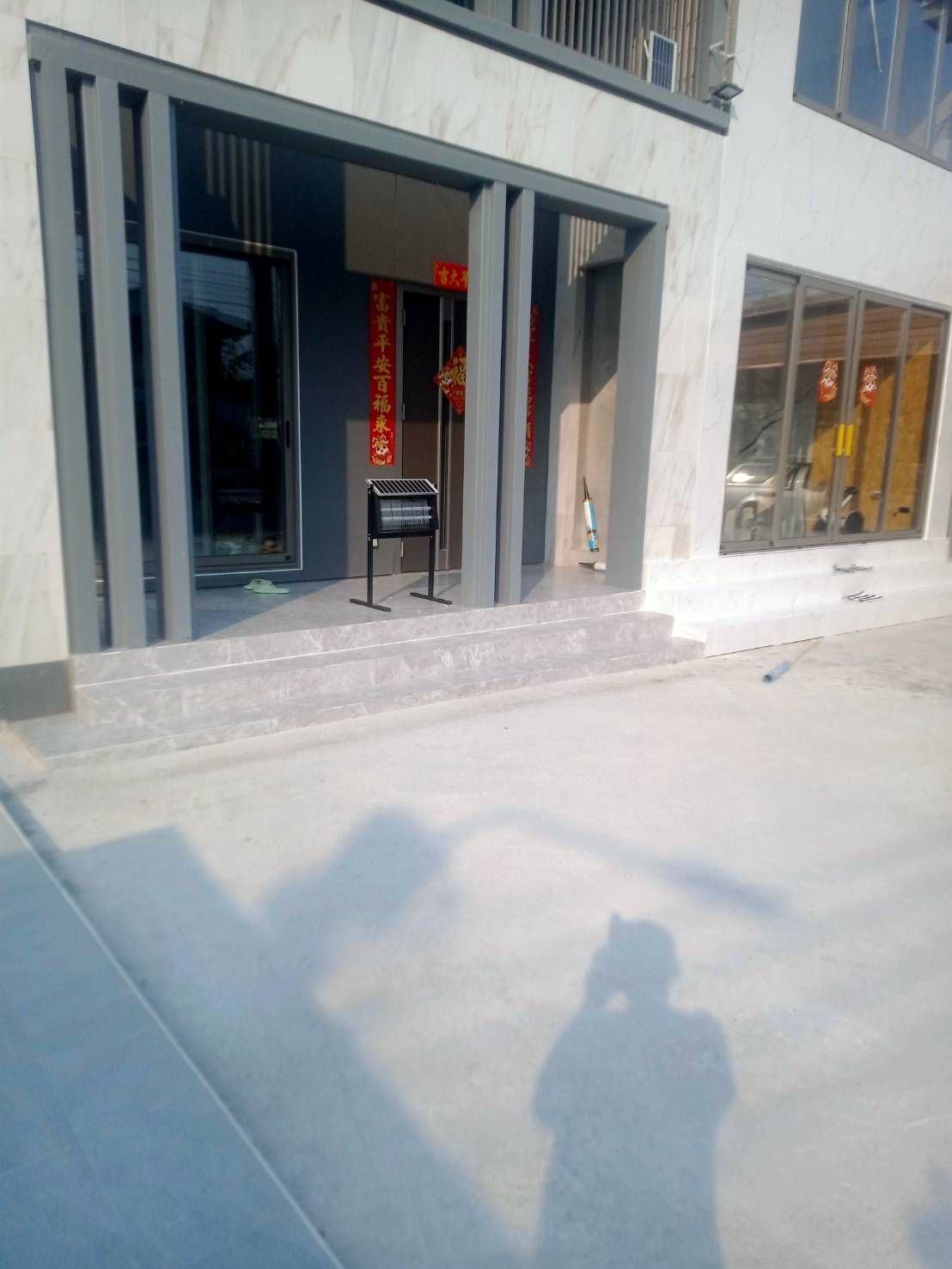 ไฟดักยุงโซล่าเซลล์ แบบตั้งพื้น 20W รุ่น LS-SML-002E