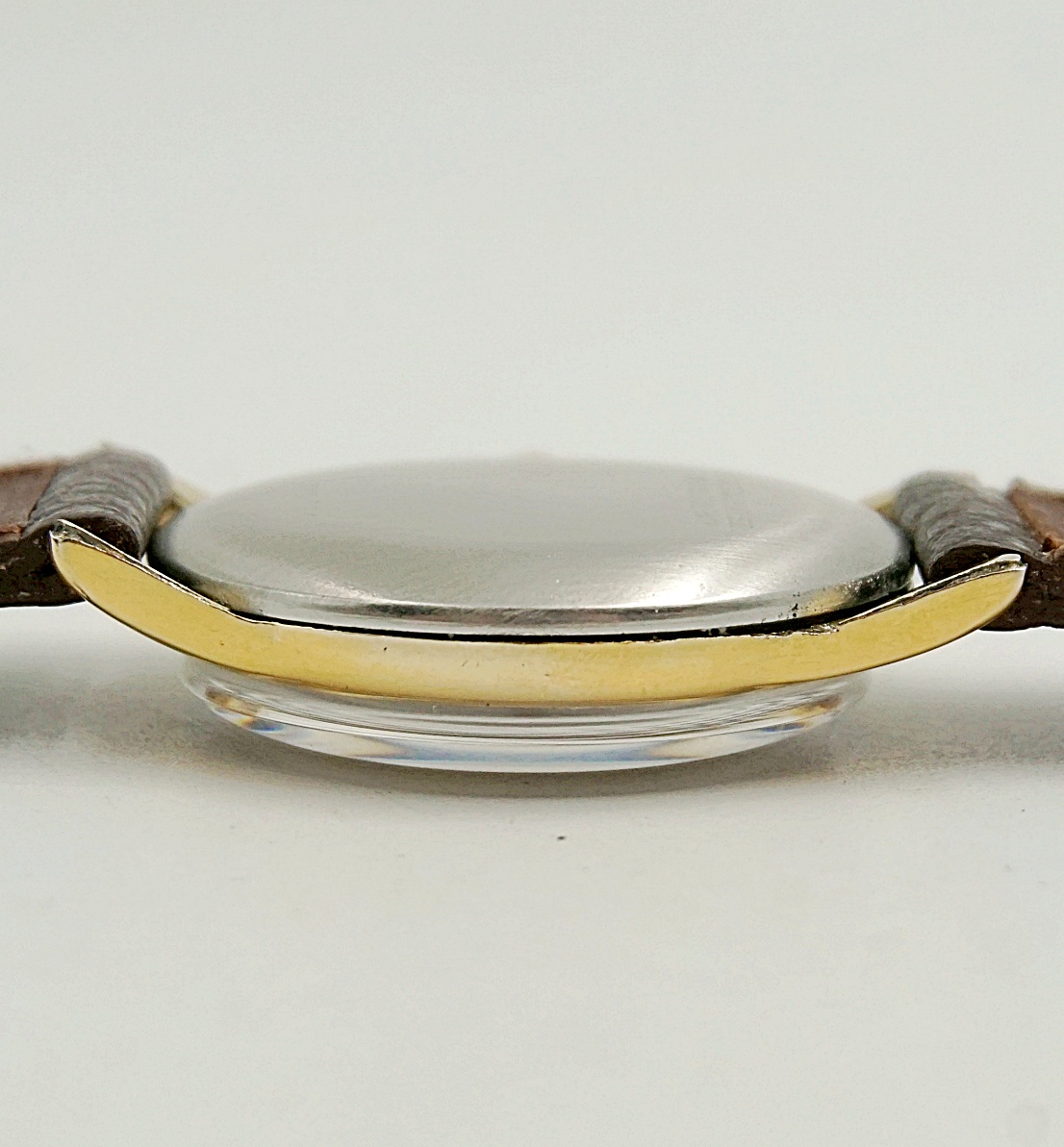 นาฬิกาเก่า BENRUS ไขลานสองเข็มครึ่ง