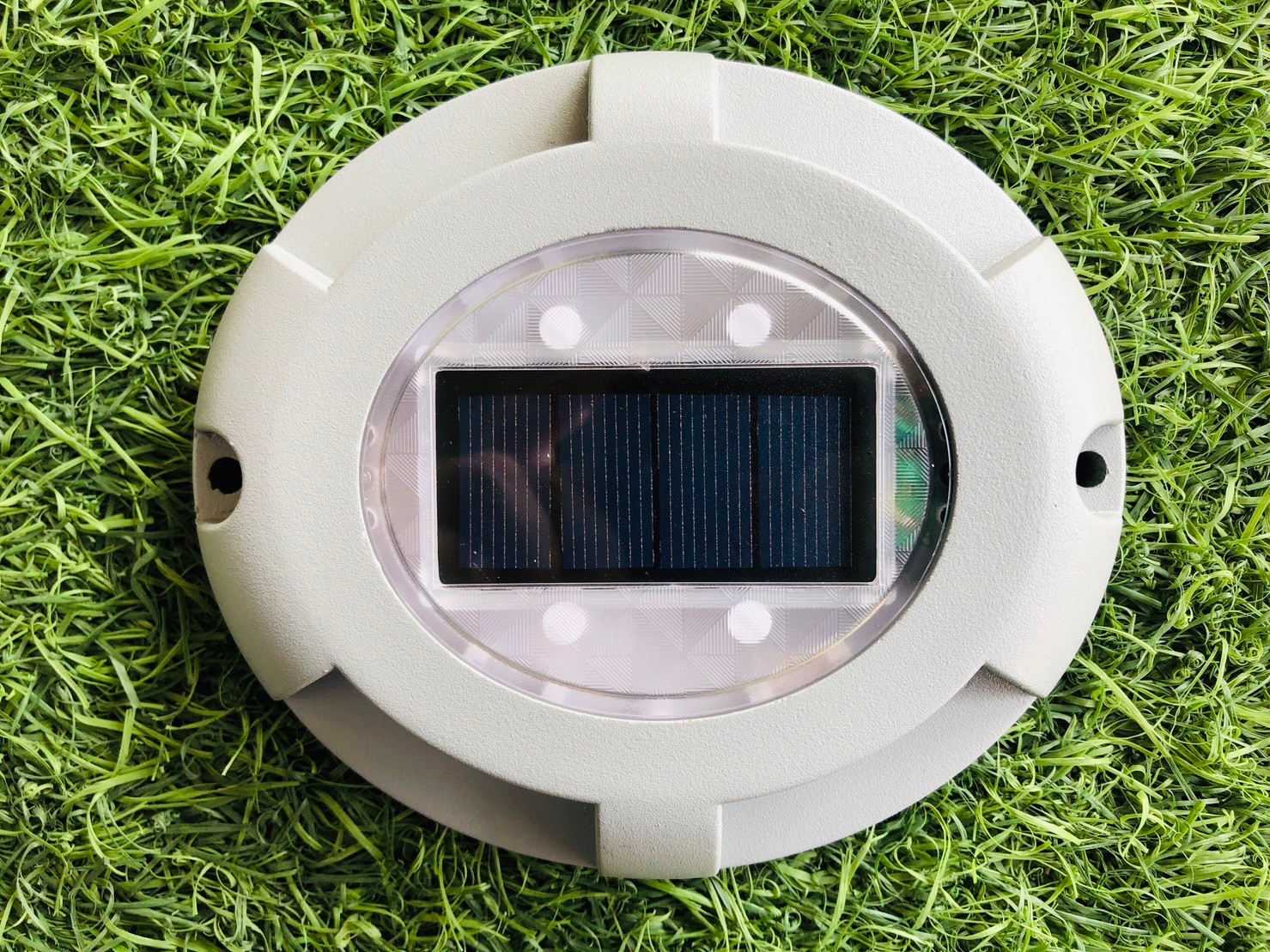 โคมไฟฝังพื้นโซล่าเซลล์ 4 LED (เปิดได้ 2 แสง)