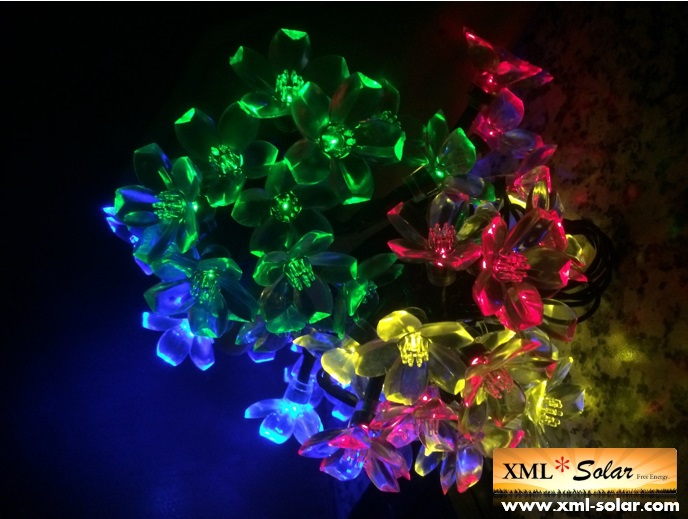 ไฟกระพริบโซล่าเซลล์ รูป ดอกไม้ 50 ดอก (เเสง : ผสม 4 สี)