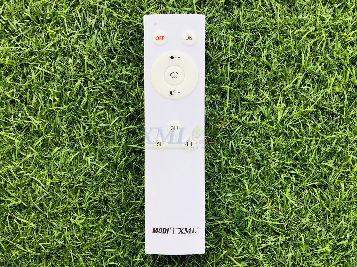 โคมไฟถนนโซล่าเซลล์ รุ่น MD-SLT88-400W-DMax (แสง : ขาว)