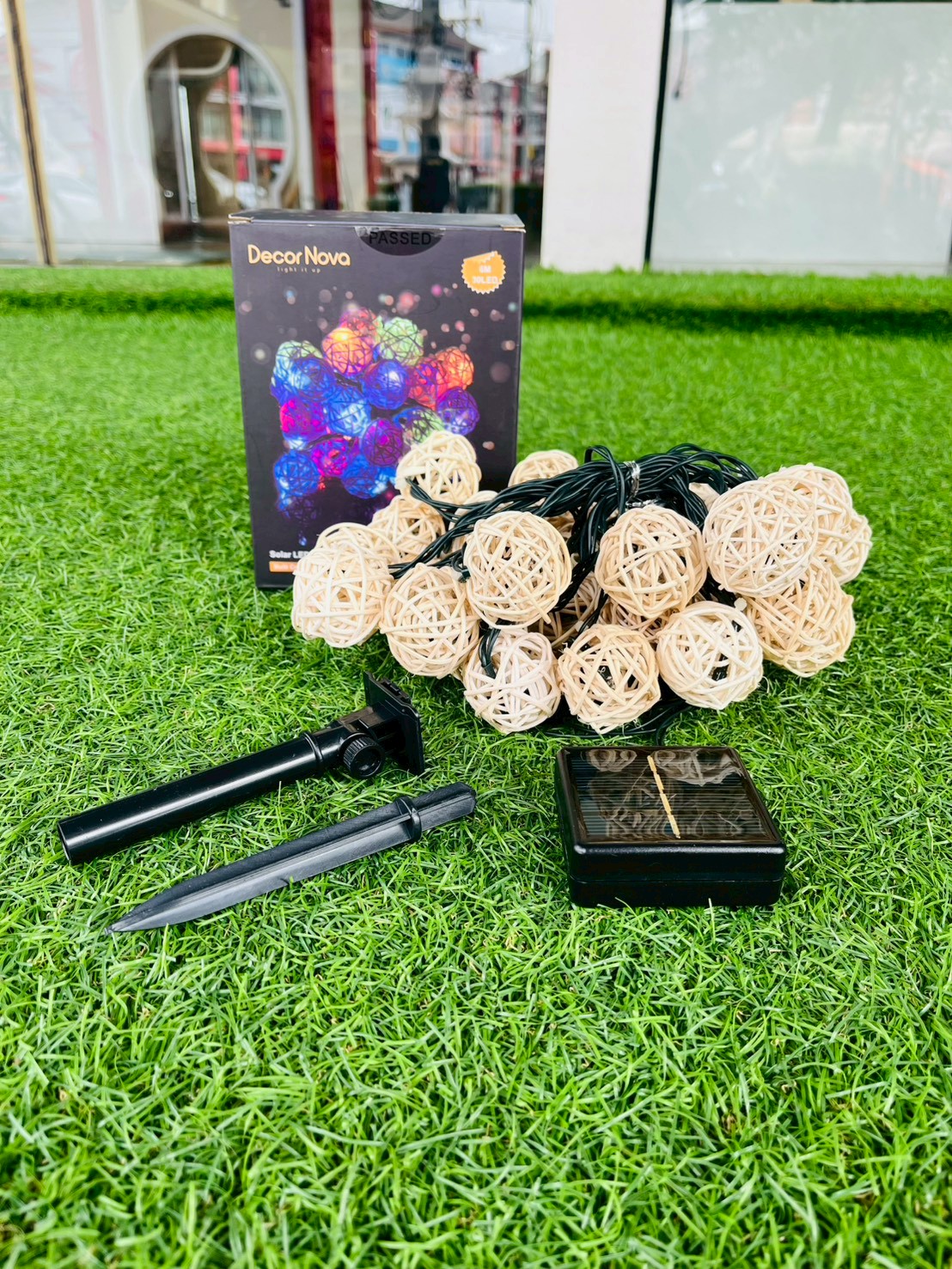 ไฟกระพริบโซล่าเซลล์ ทรงบอล รุ่น MD-SSL-6M-30B (แสง : หลากสี)