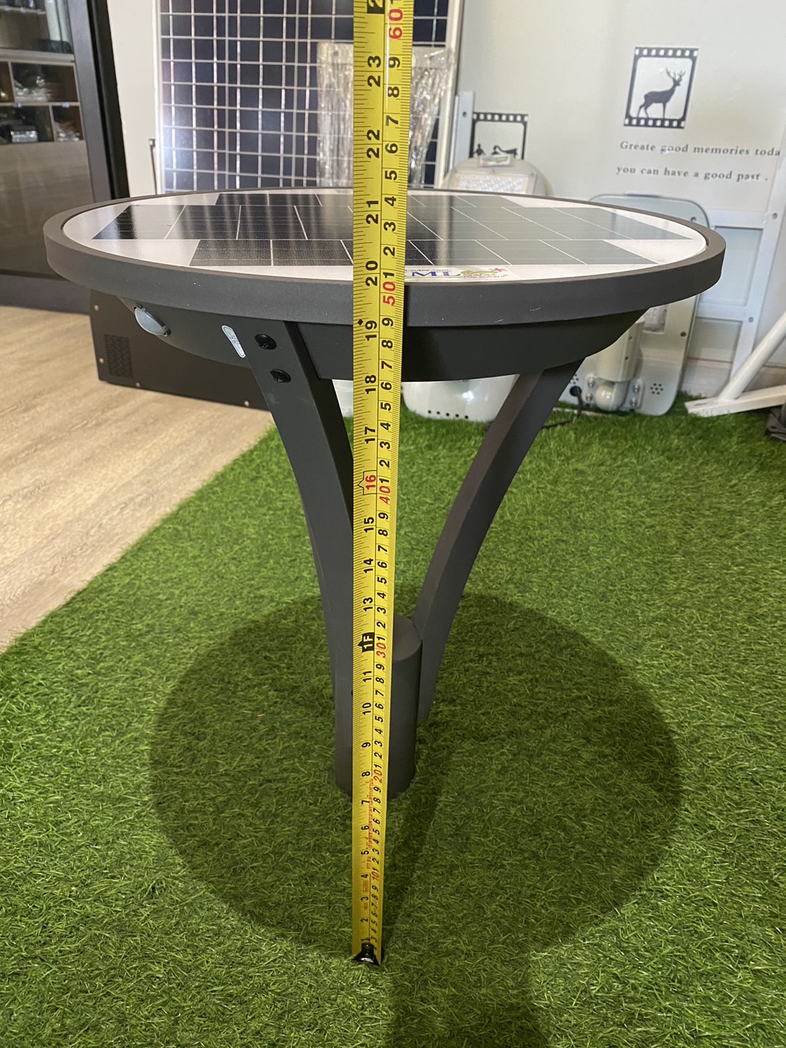 โคมไฟโซล่าเซลล์ Plaza Lamp รุ่น Modern high spec (ไม่รวมเสา)