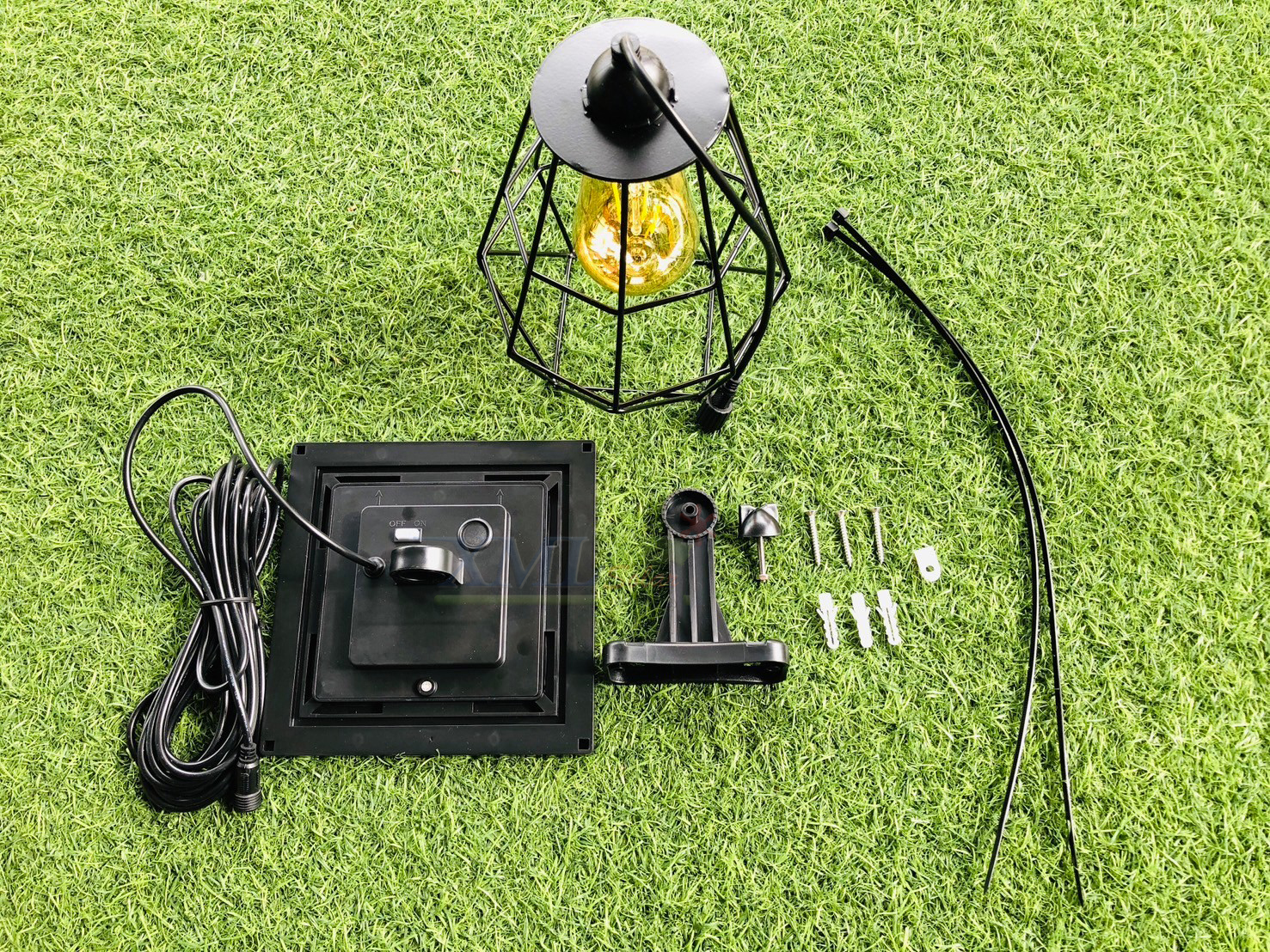 โคมไฟโซล่าเซลล์ ติดเพดาน รุ่น YL008-5A (แสง : เหลืองวอมไวท์)