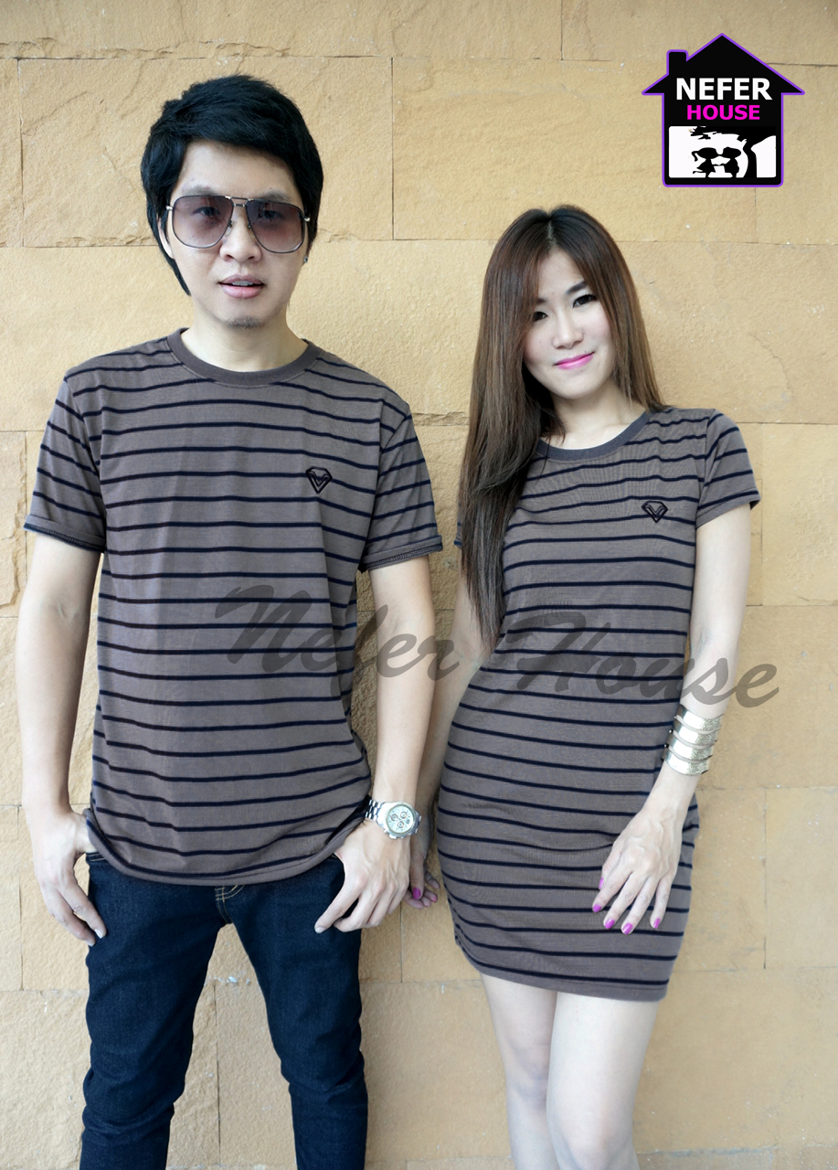 เสื้อยืดคู่ ผ้ายืดสีน้ำตาลริ้วกรม