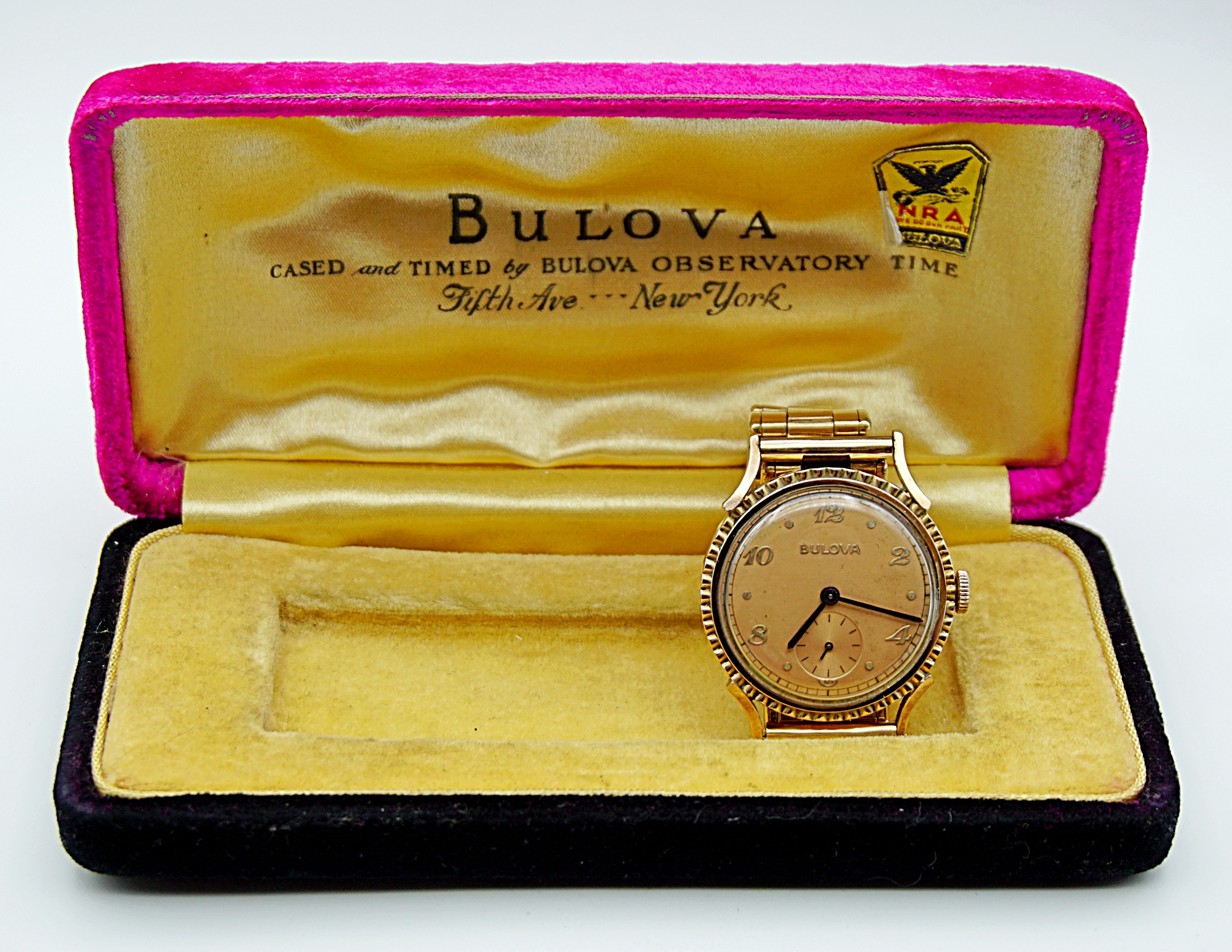 นาฬิกาเก่า BULOVA ไขลานสองเข็มครึ่ง พร้อมกล่อง