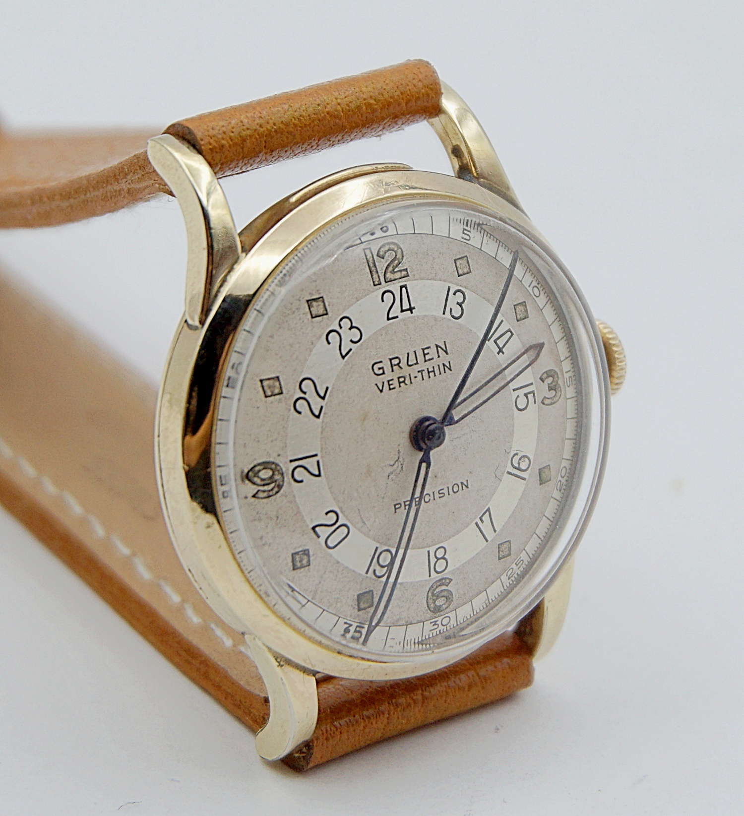 นาฬิกาเก่า GRUEN PAN AM ไขลาน